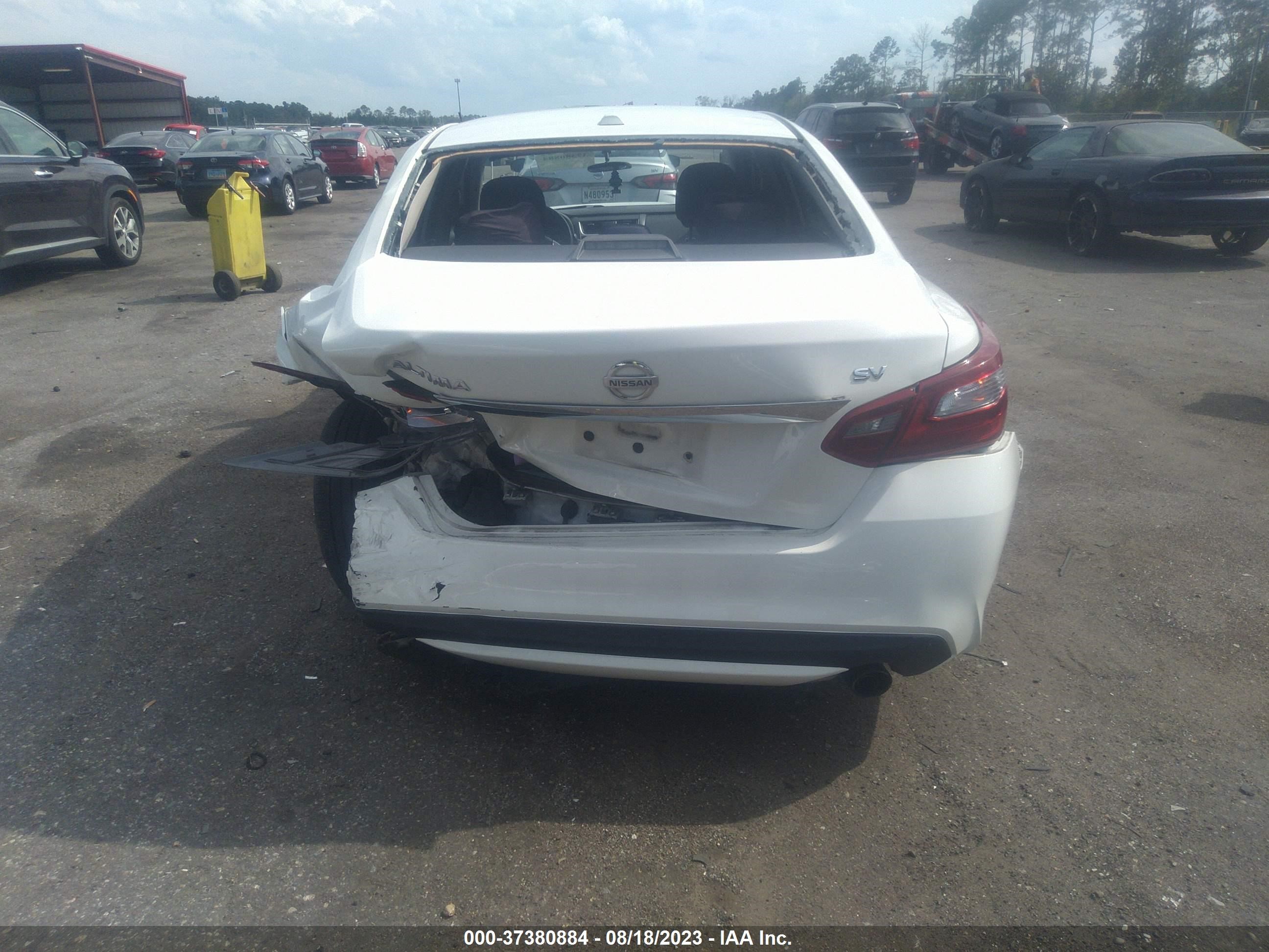 Photo 16 VIN: 1N4AL3AP0JC146431 - NISSAN ALTIMA 