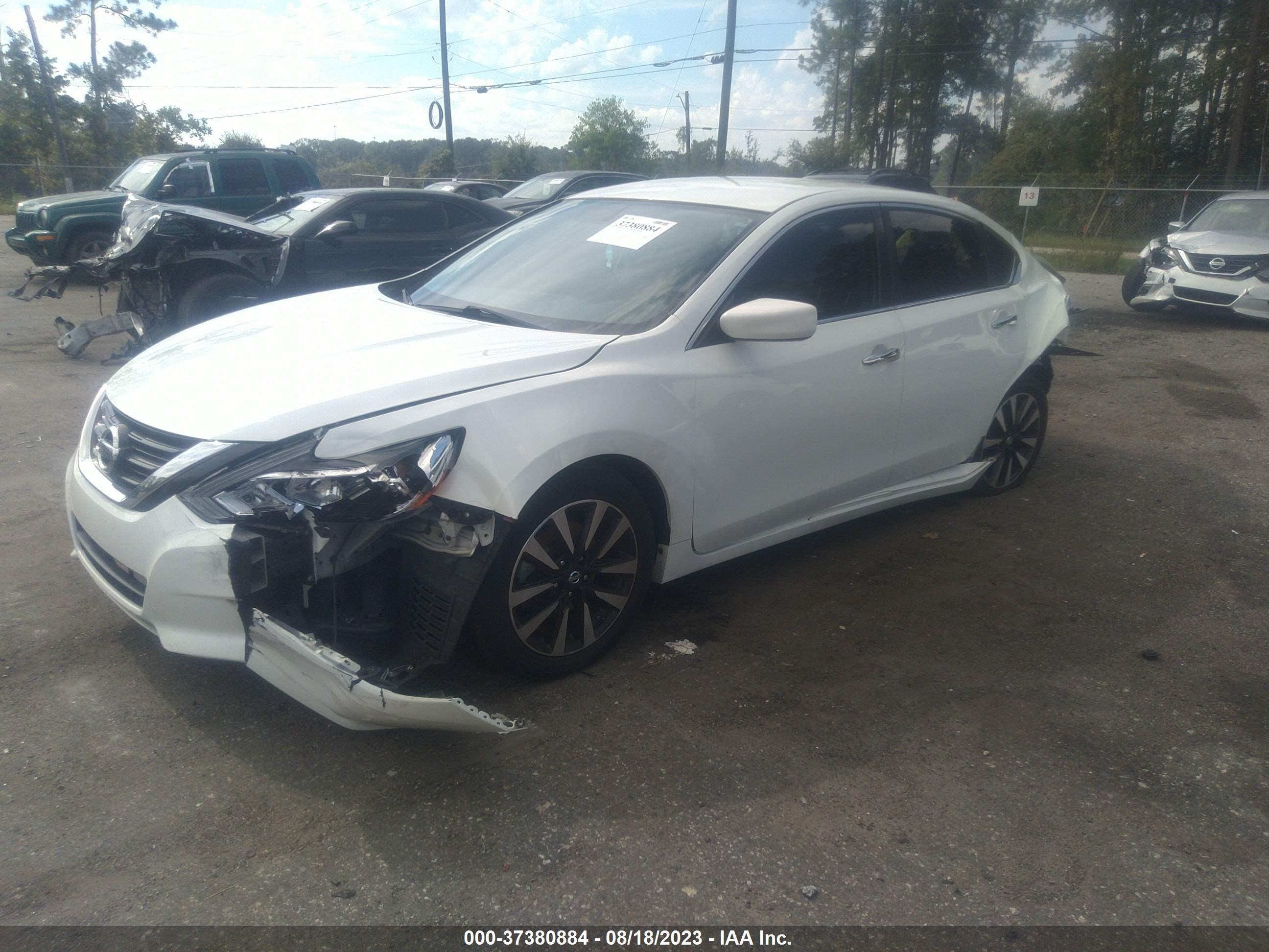 Photo 2 VIN: 1N4AL3AP0JC146431 - NISSAN ALTIMA 