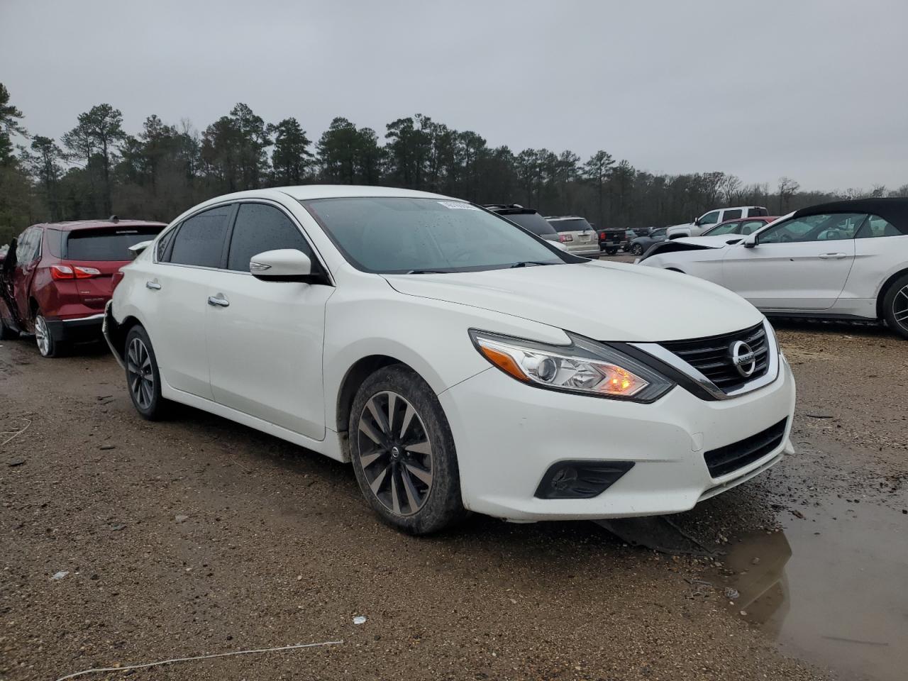 Photo 3 VIN: 1N4AL3AP0JC151919 - NISSAN ALTIMA 