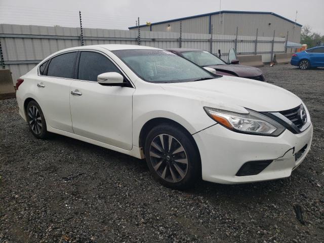 Photo 3 VIN: 1N4AL3AP0JC157946 - NISSAN ALTIMA 