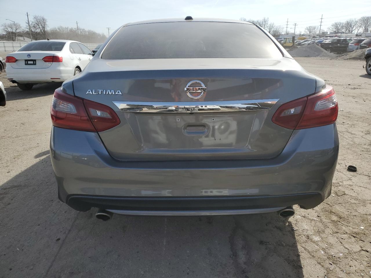 Photo 5 VIN: 1N4AL3AP0JC227462 - NISSAN ALTIMA 