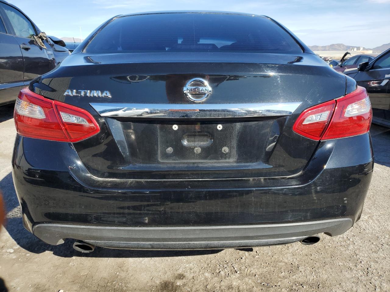 Photo 5 VIN: 1N4AL3AP0JC229499 - NISSAN ALTIMA 