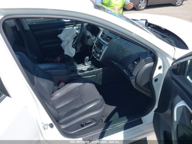 Photo 4 VIN: 1N4AL3AP0JC243418 - NISSAN ALTIMA 