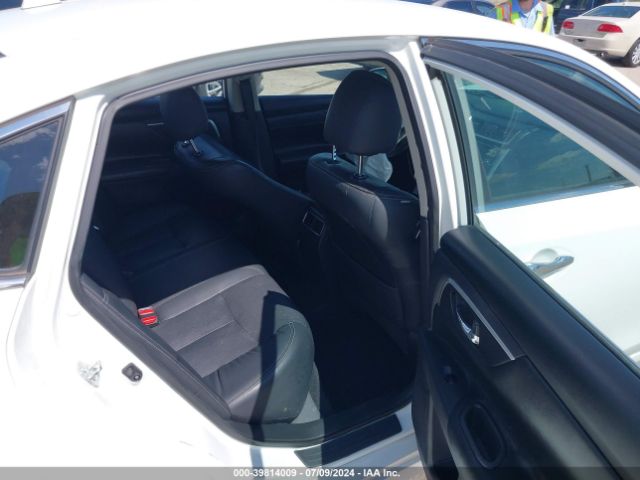 Photo 7 VIN: 1N4AL3AP0JC243418 - NISSAN ALTIMA 