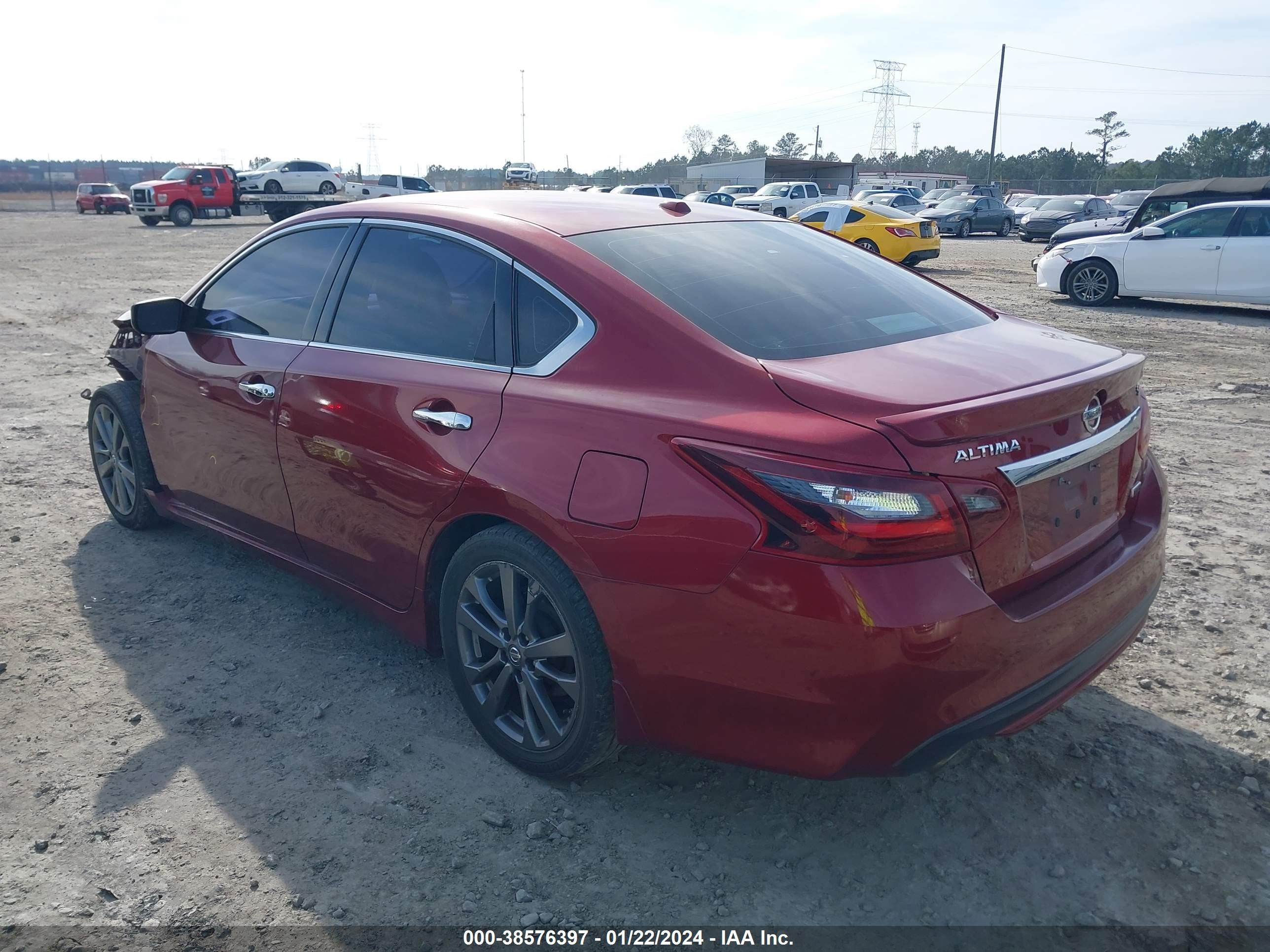 Photo 2 VIN: 1N4AL3AP0JC251695 - NISSAN ALTIMA 