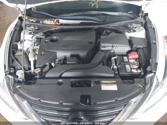 Photo 9 VIN: 1N4AL3AP0JC268464 - NISSAN ALTIMA 