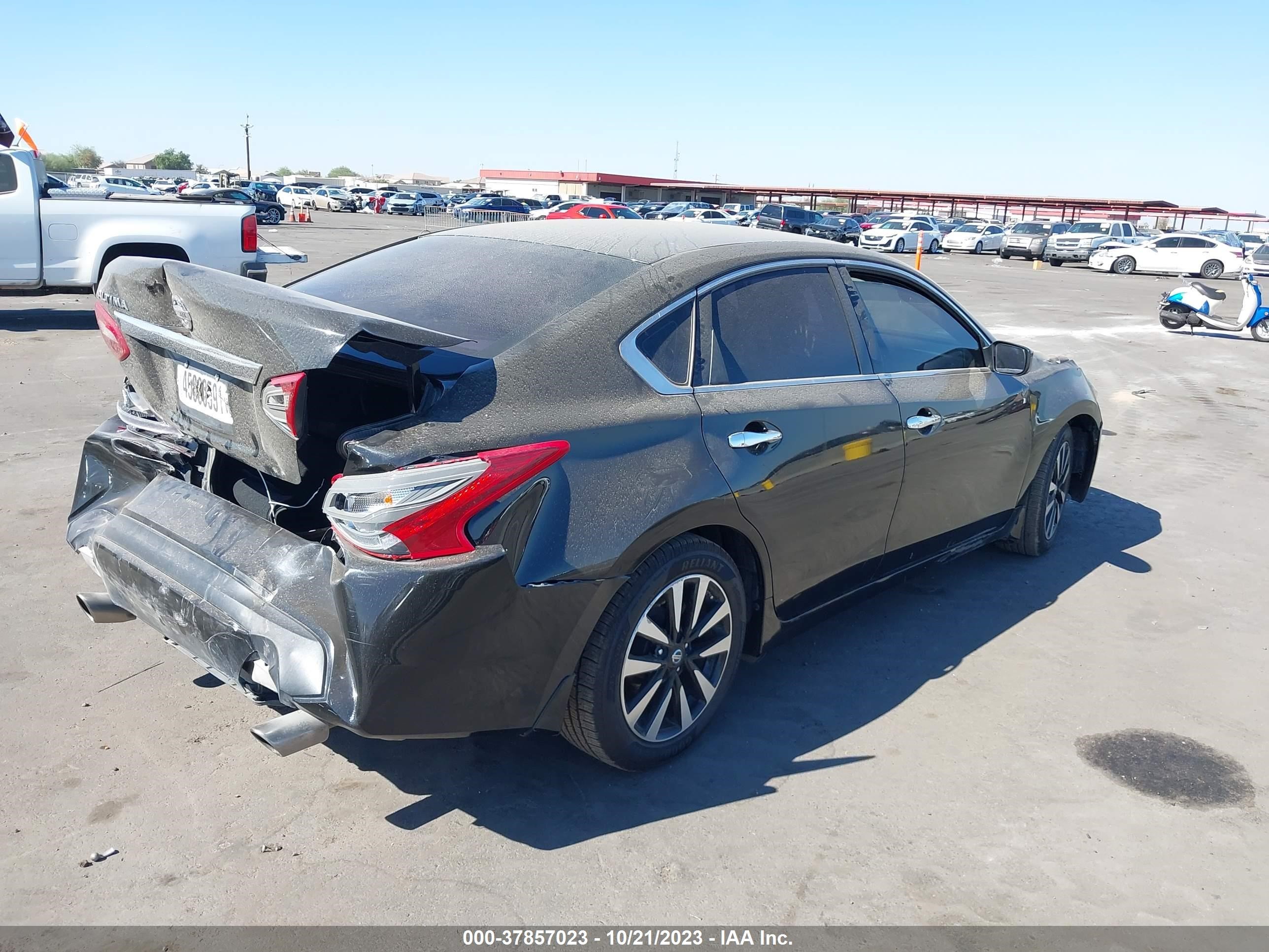 Photo 3 VIN: 1N4AL3AP0JC280288 - NISSAN ALTIMA 