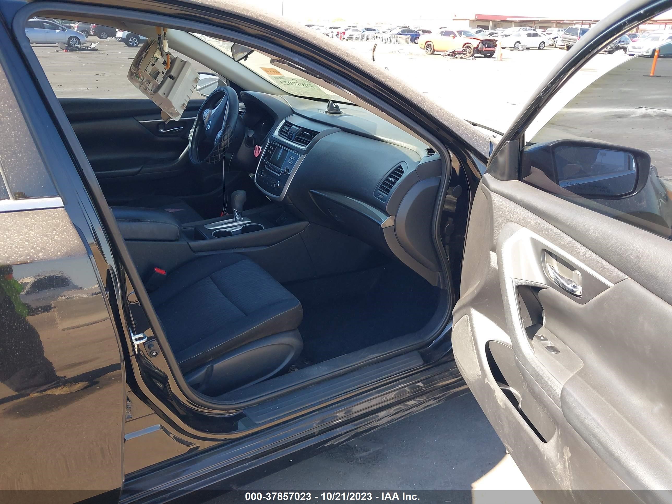 Photo 4 VIN: 1N4AL3AP0JC280288 - NISSAN ALTIMA 