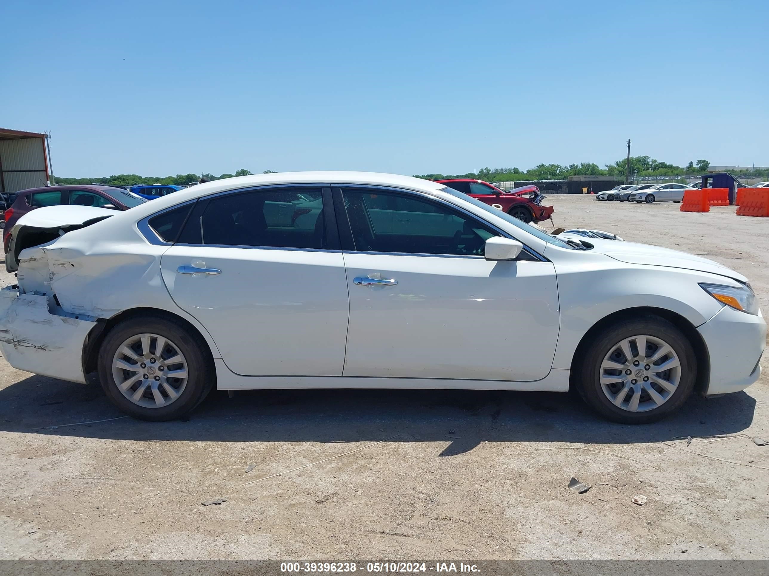 Photo 13 VIN: 1N4AL3AP0JC296460 - NISSAN ALTIMA 