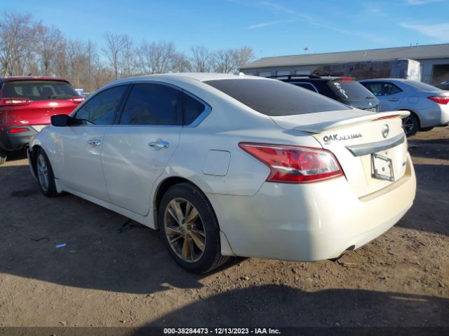 Photo 2 VIN: 1N4AL3AP1DC244033 - NISSAN ALTIMA 