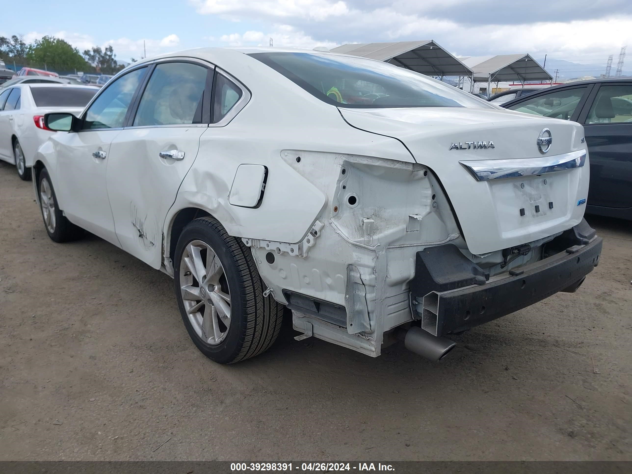 Photo 5 VIN: 1N4AL3AP1DN445483 - NISSAN ALTIMA 