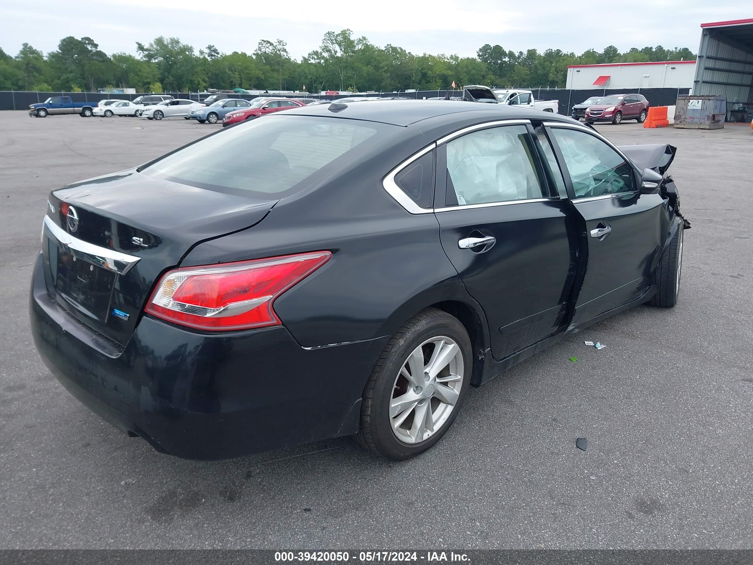 Photo 3 VIN: 1N4AL3AP1DN551335 - NISSAN ALTIMA 