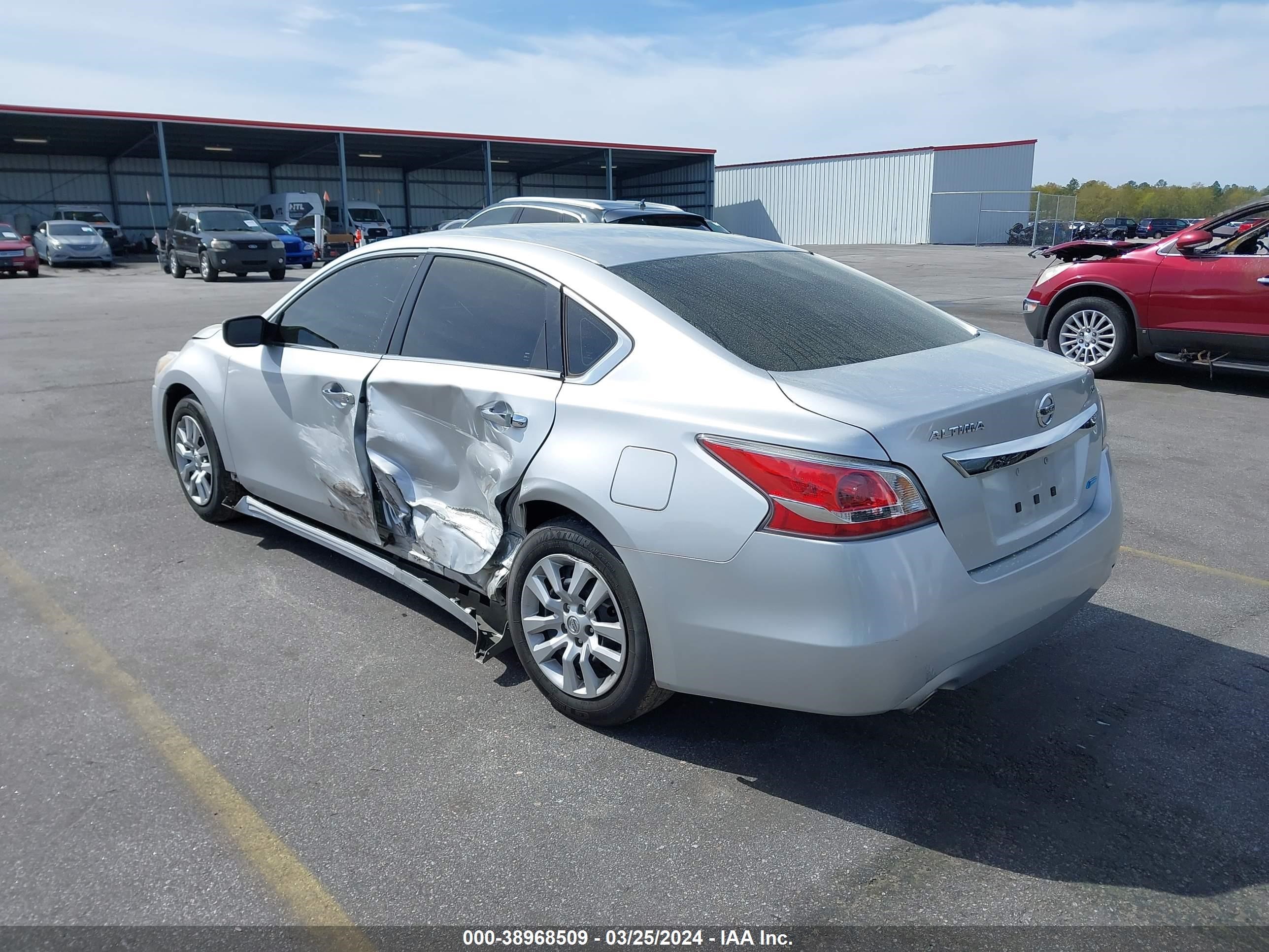 Photo 2 VIN: 1N4AL3AP1EC134813 - NISSAN ALTIMA 