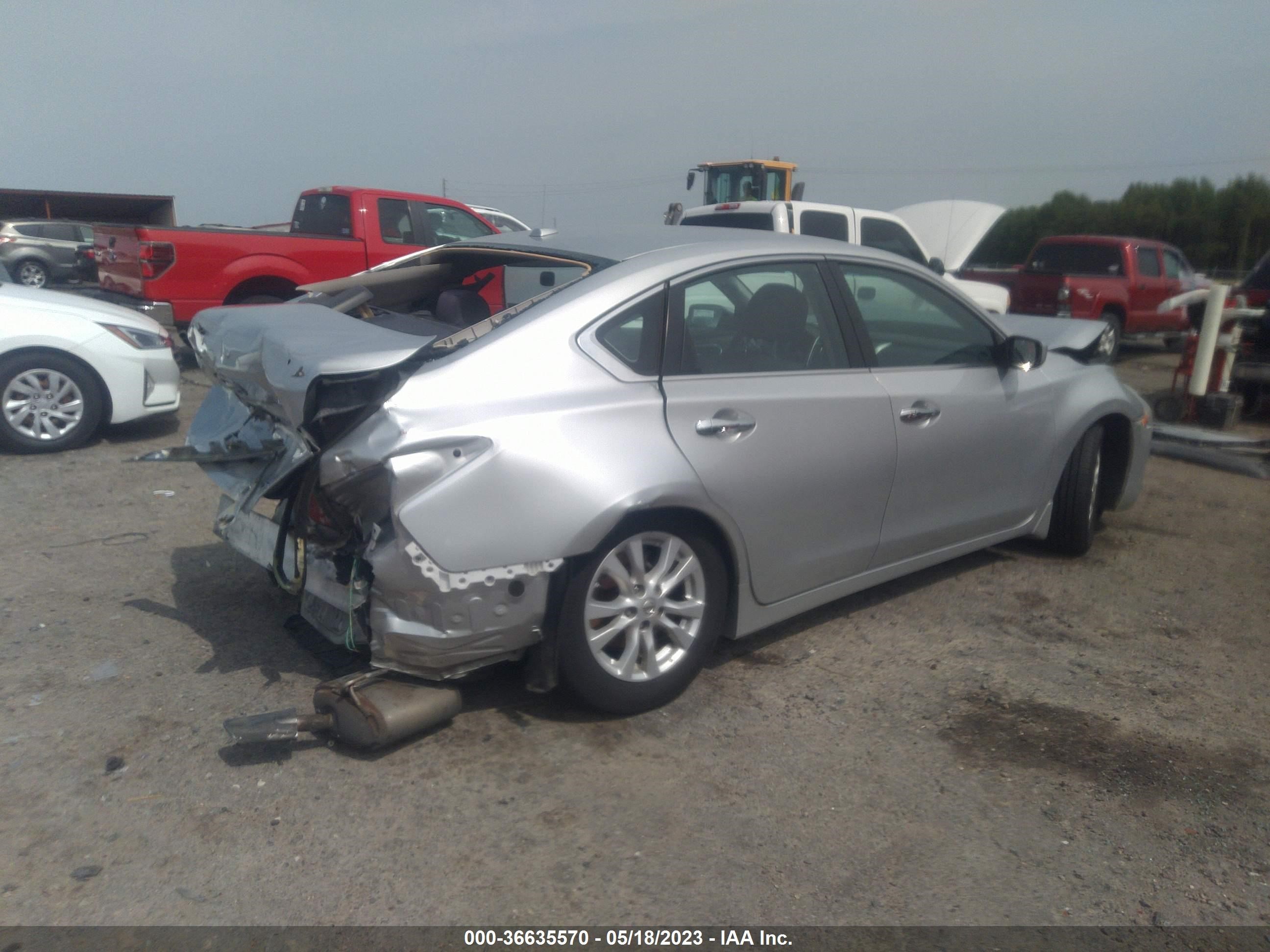 Photo 3 VIN: 1N4AL3AP1EC140045 - NISSAN ALTIMA 