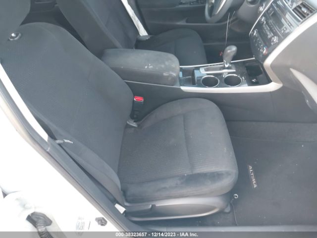 Photo 4 VIN: 1N4AL3AP1EC183963 - NISSAN ALTIMA 