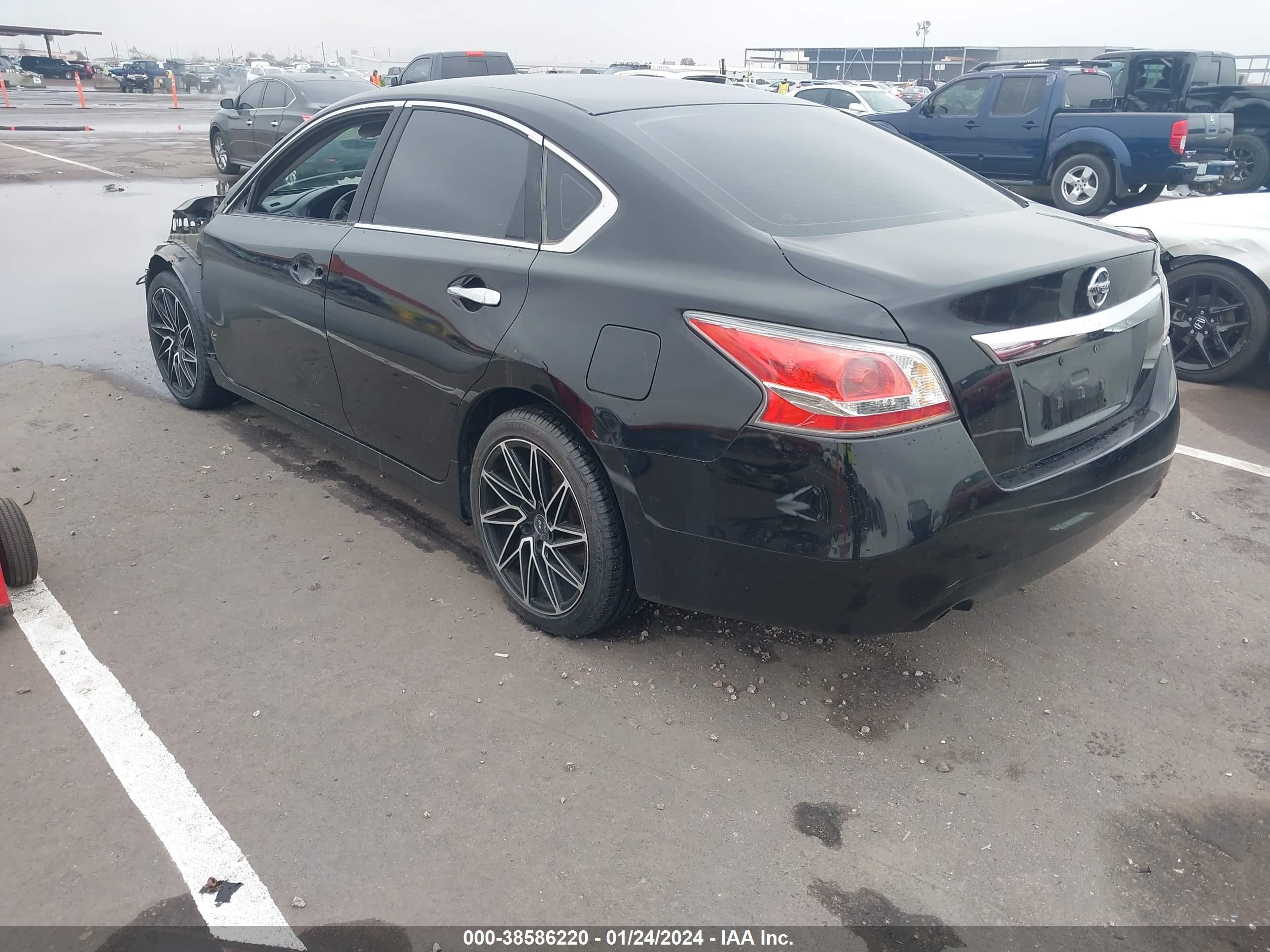 Photo 2 VIN: 1N4AL3AP1EC269063 - NISSAN ALTIMA 