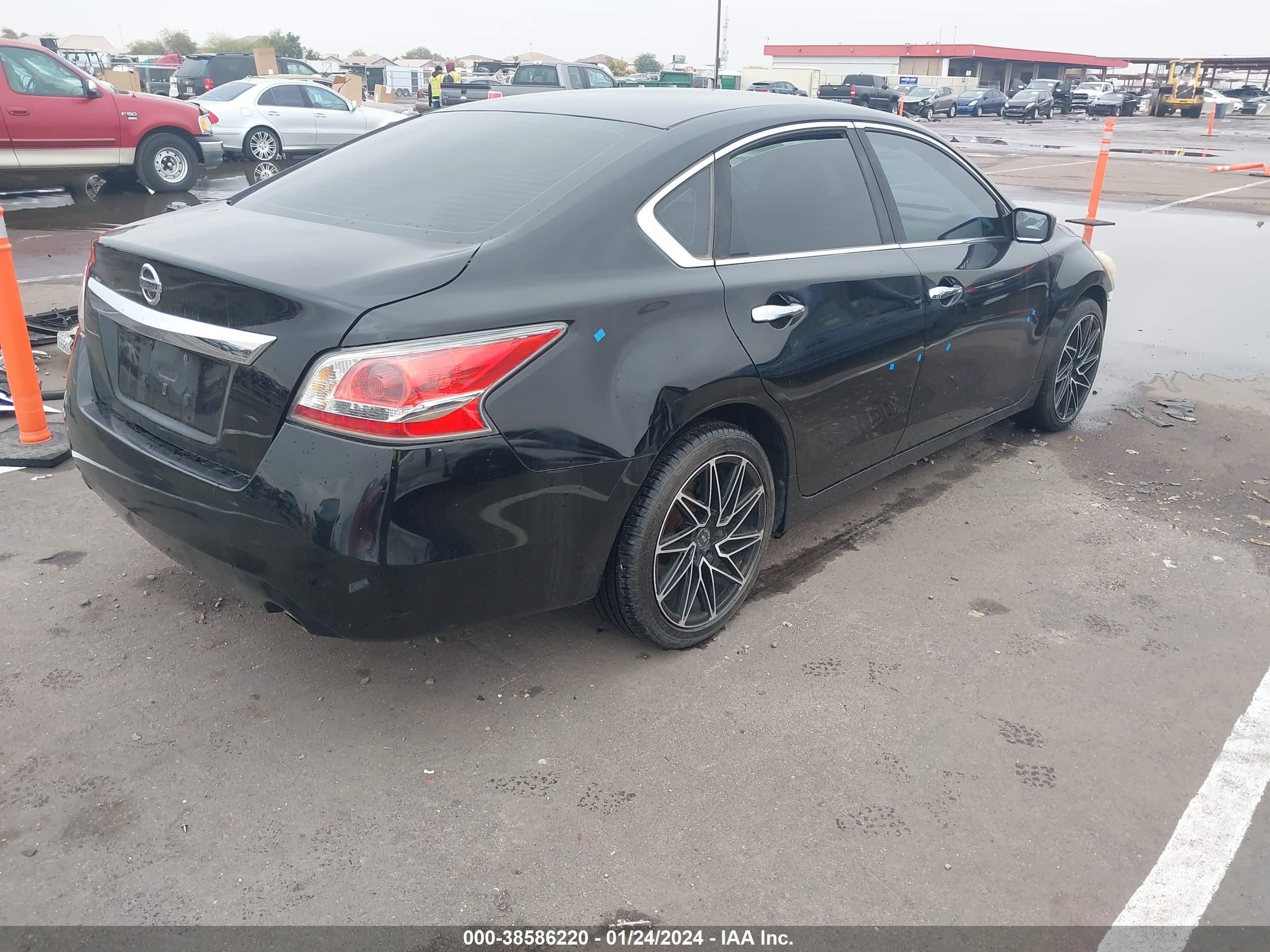 Photo 3 VIN: 1N4AL3AP1EC269063 - NISSAN ALTIMA 