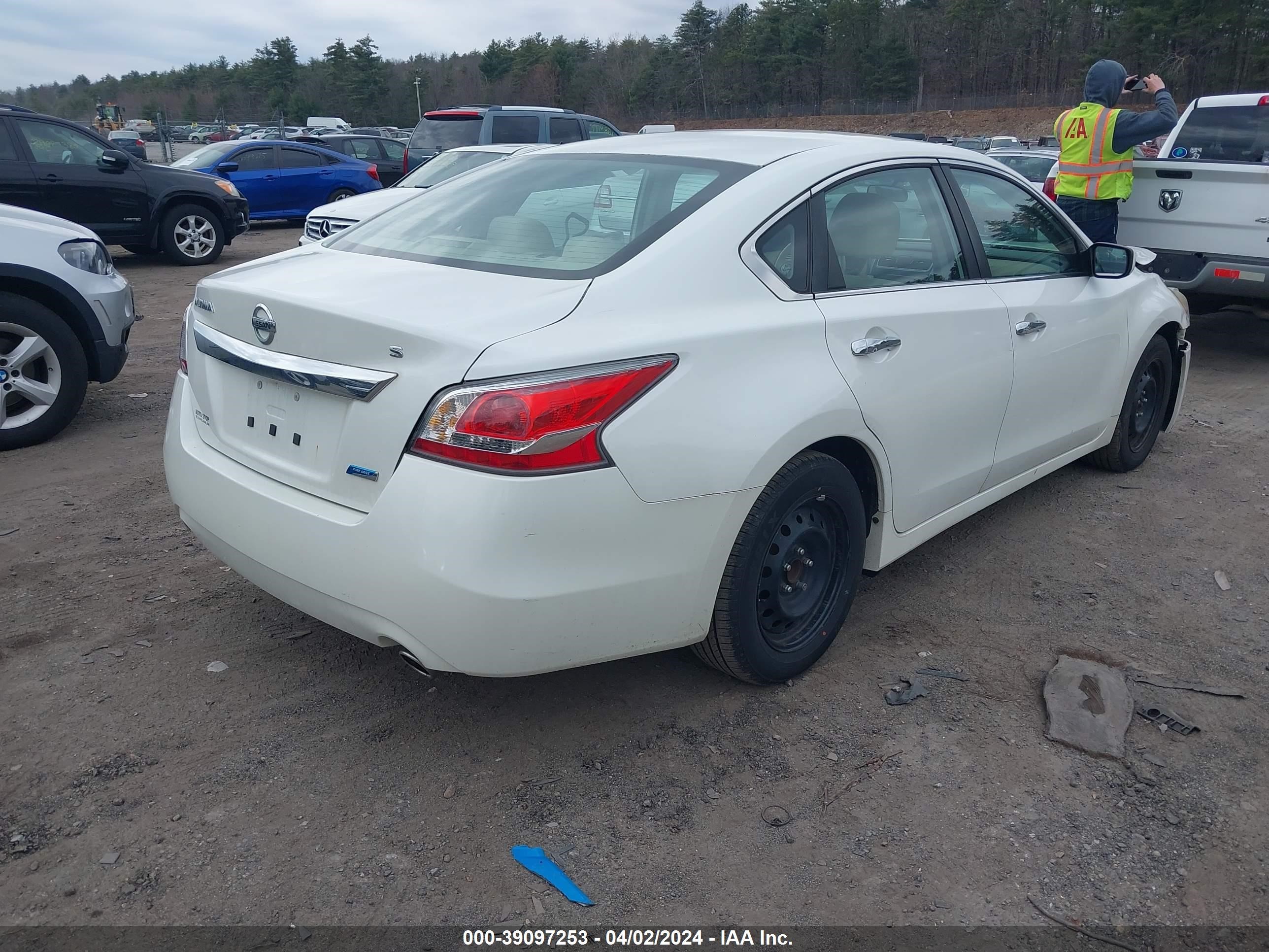 Photo 3 VIN: 1N4AL3AP1EC295095 - NISSAN ALTIMA 