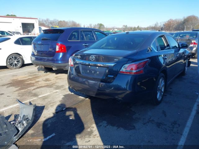 Photo 3 VIN: 1N4AL3AP1EN335583 - NISSAN ALTIMA 