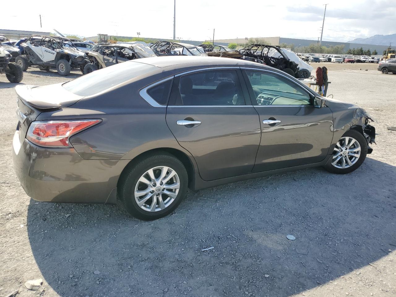 Photo 2 VIN: 1N4AL3AP1FC110268 - NISSAN ALTIMA 