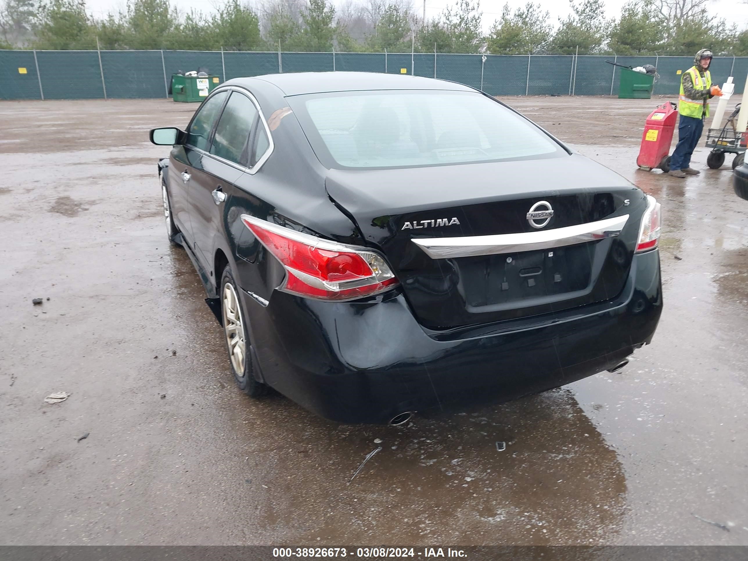 Photo 2 VIN: 1N4AL3AP1FC133937 - NISSAN ALTIMA 