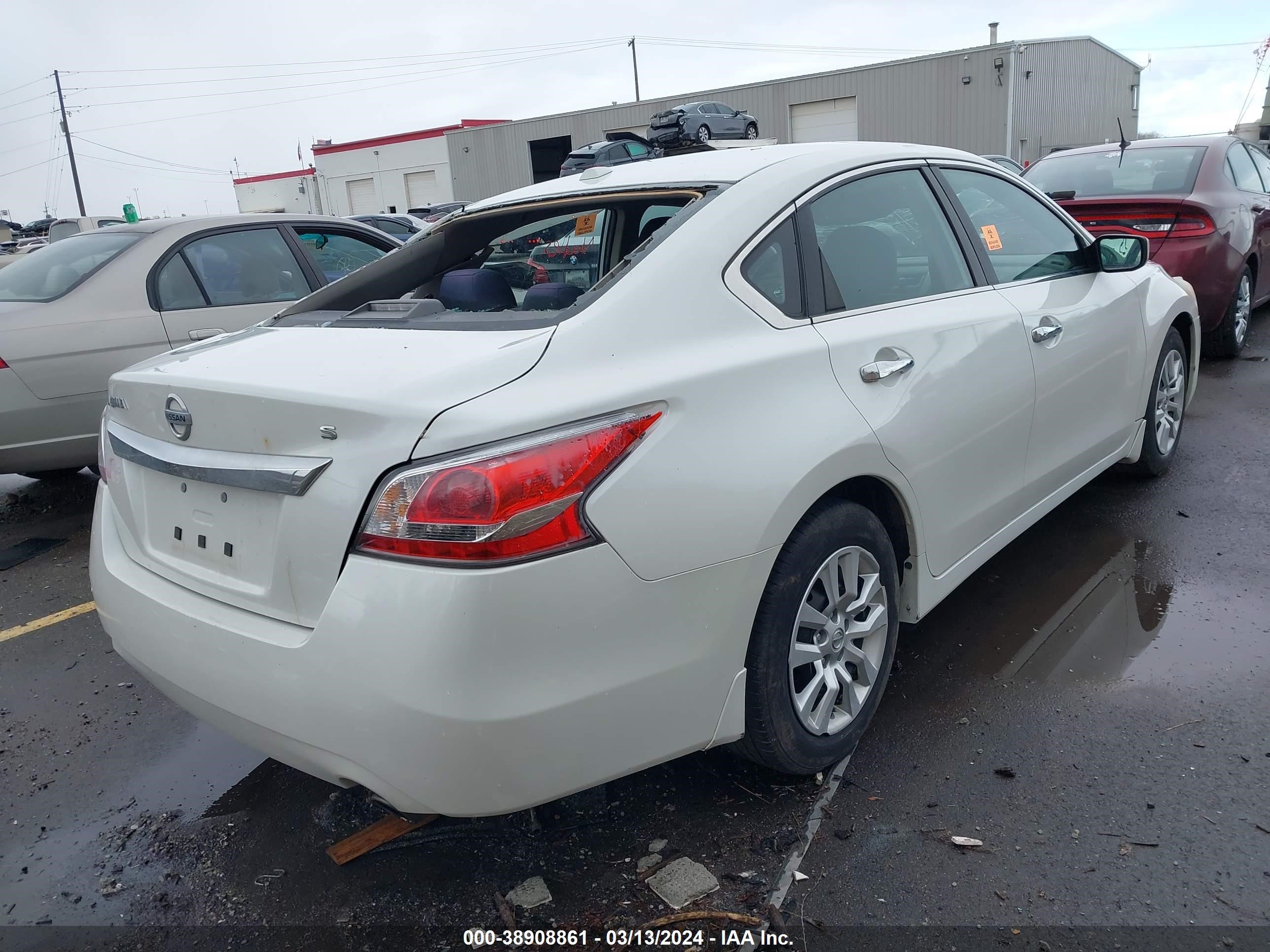 Photo 3 VIN: 1N4AL3AP1FC153296 - NISSAN ALTIMA 