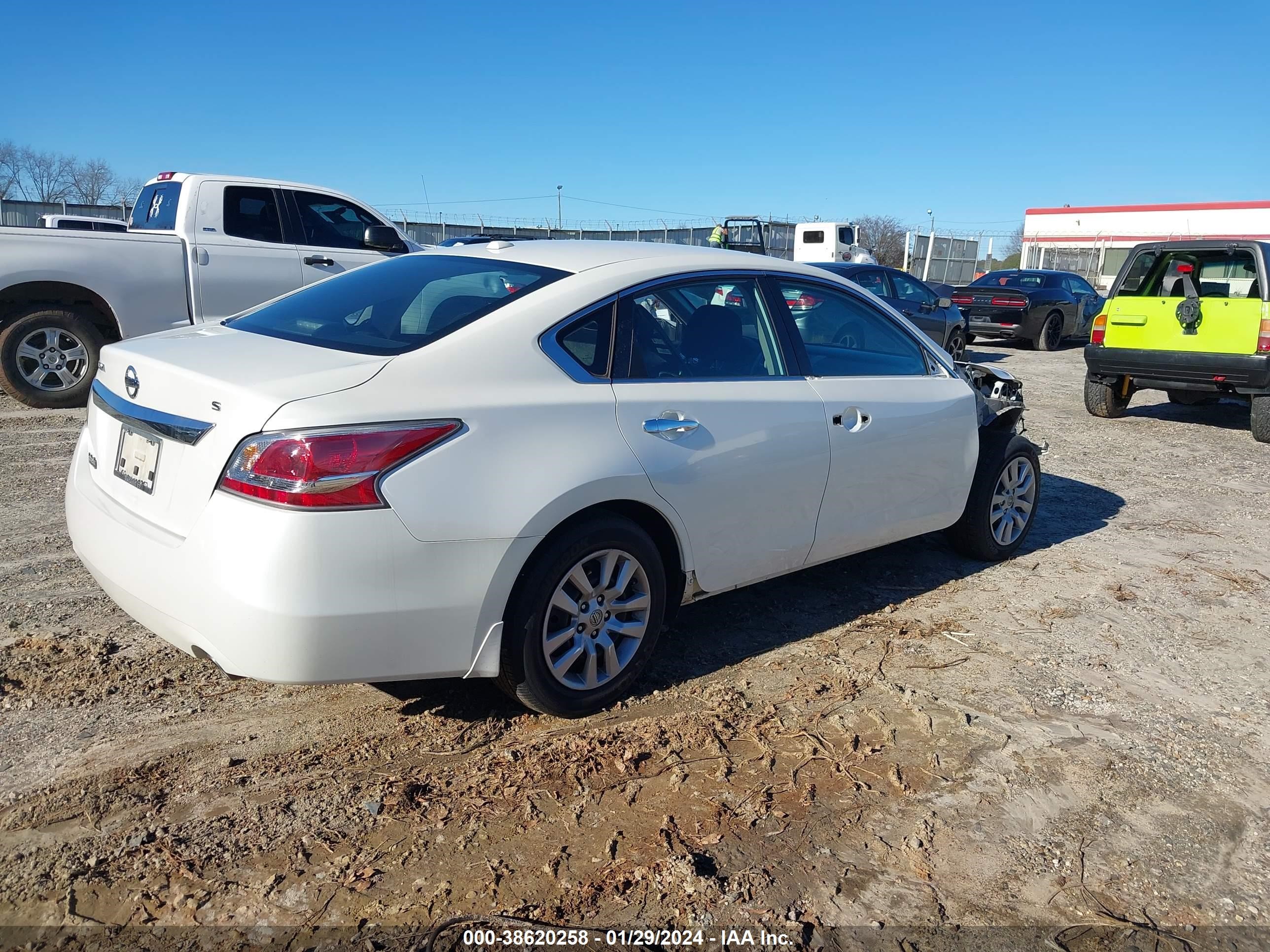 Photo 3 VIN: 1N4AL3AP1FC194463 - NISSAN ALTIMA 