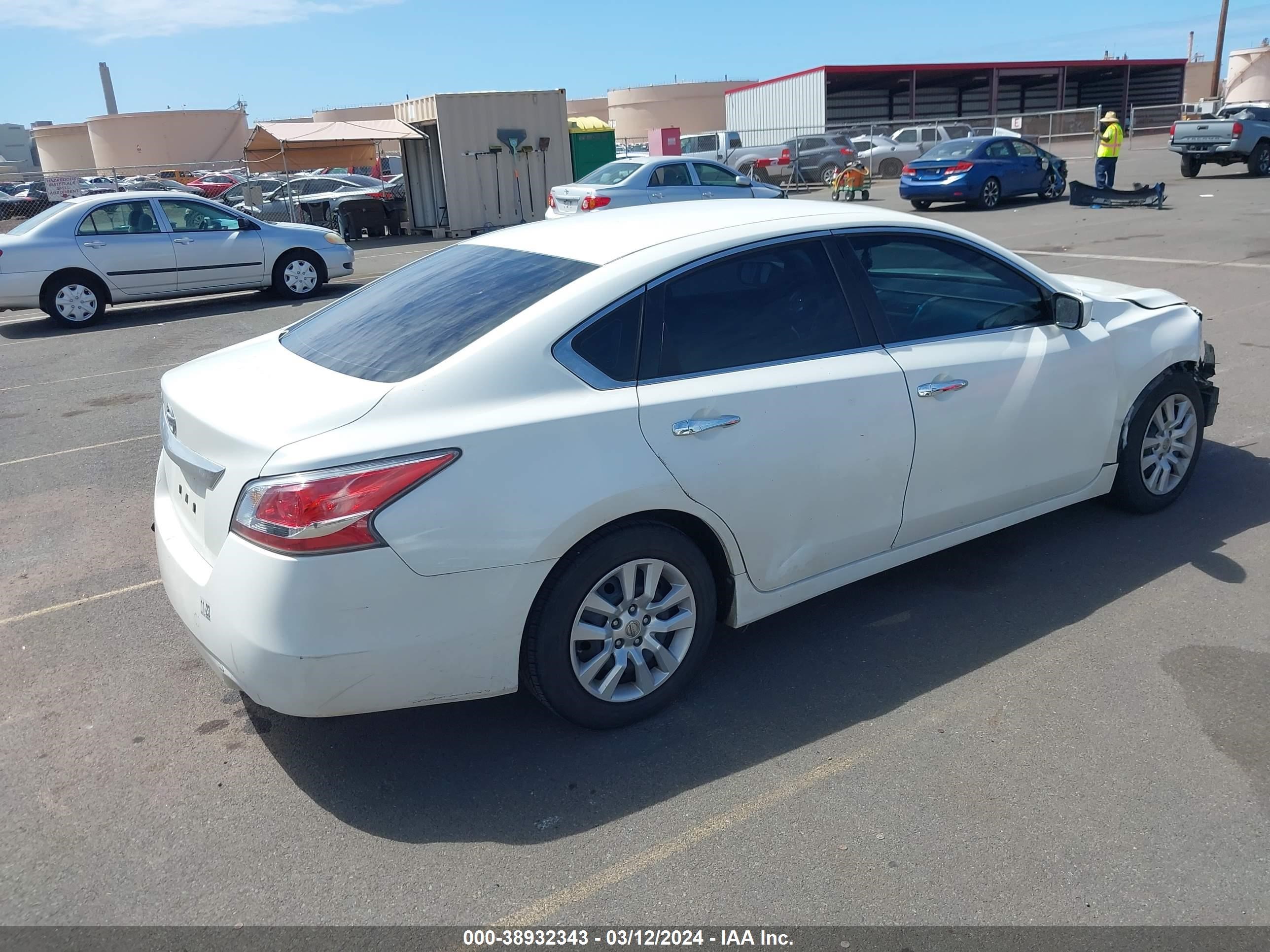 Photo 3 VIN: 1N4AL3AP1FC204845 - NISSAN ALTIMA 