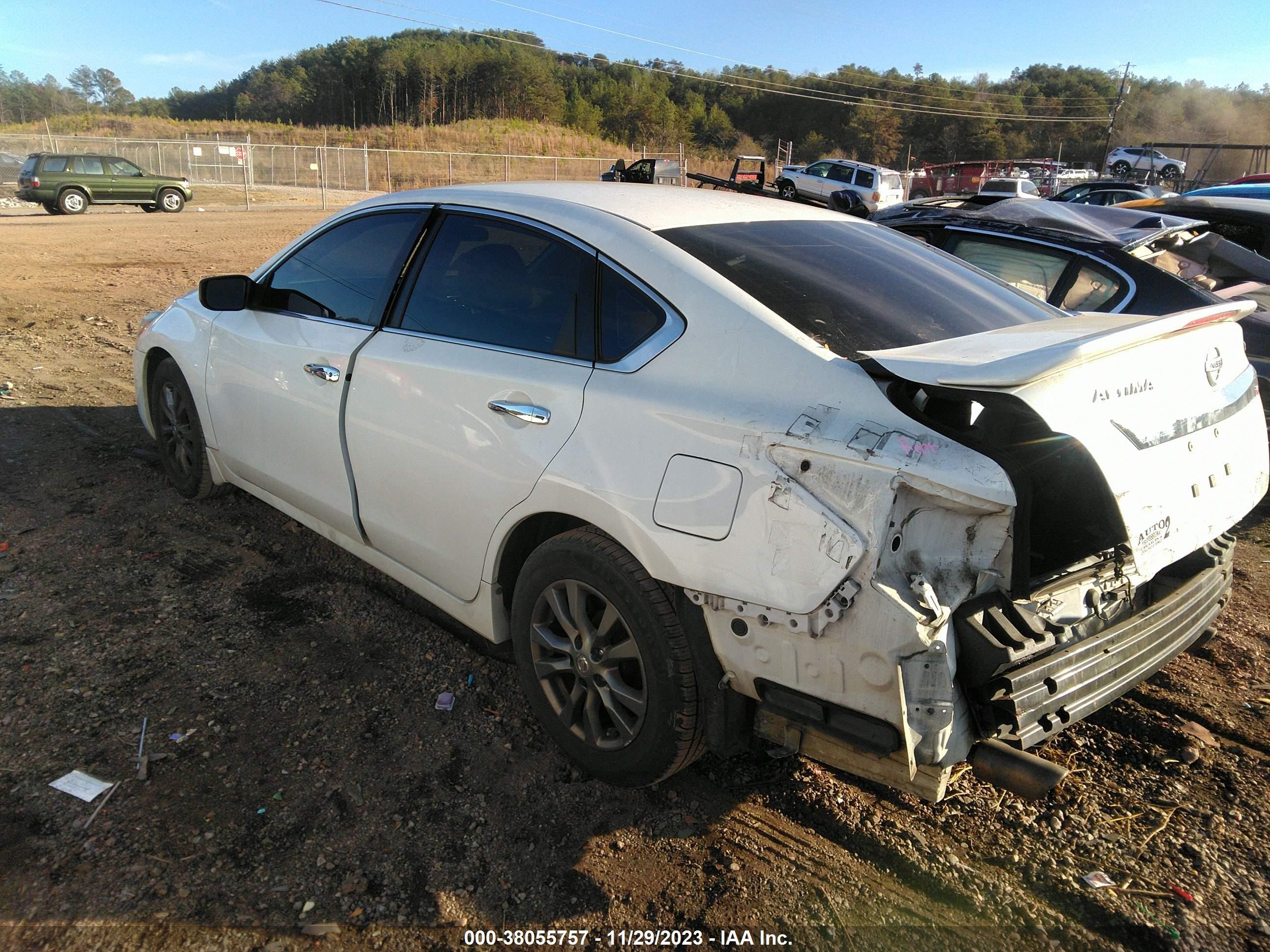 Photo 2 VIN: 1N4AL3AP1FC251602 - NISSAN ALTIMA 