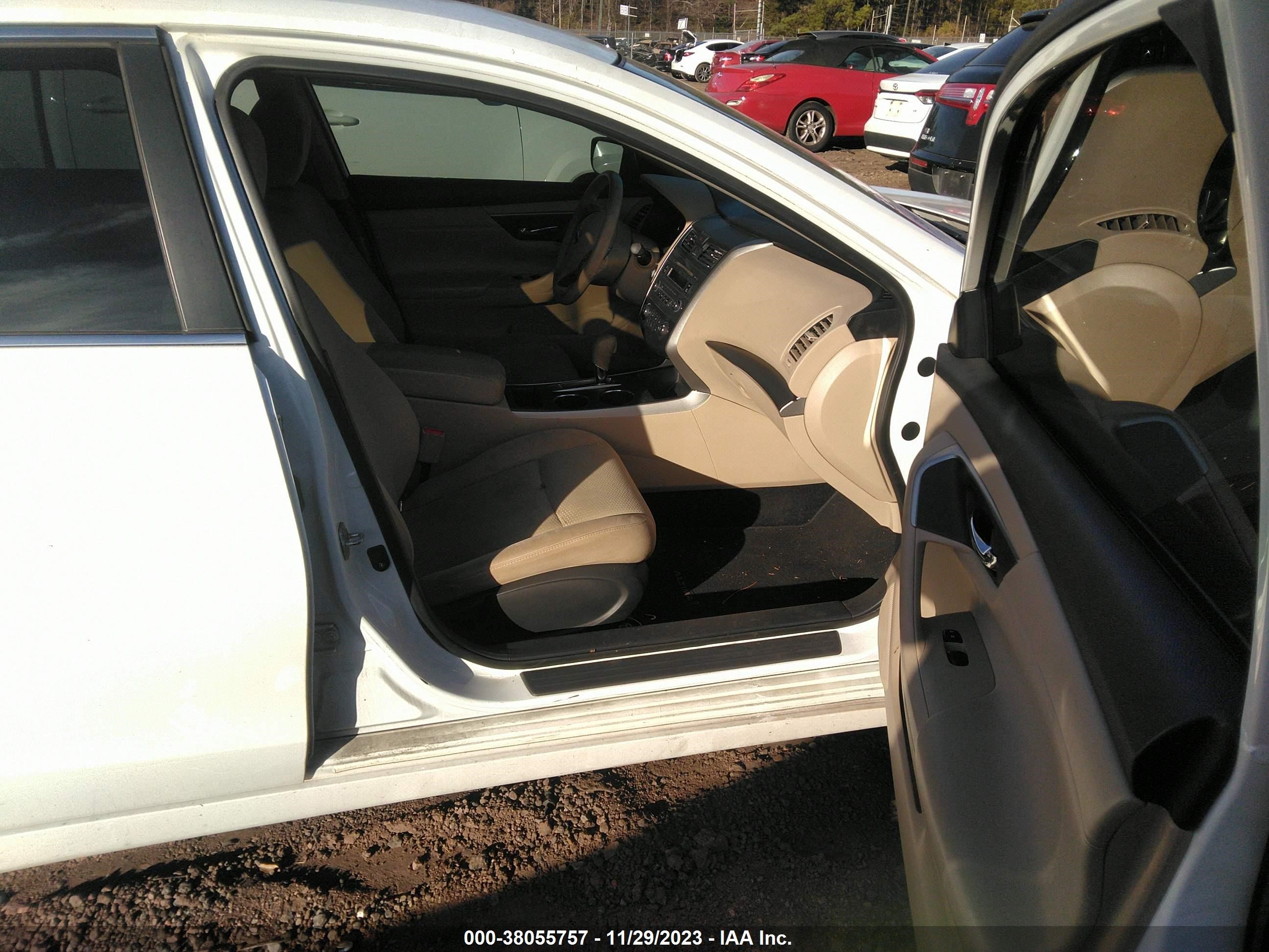 Photo 4 VIN: 1N4AL3AP1FC251602 - NISSAN ALTIMA 