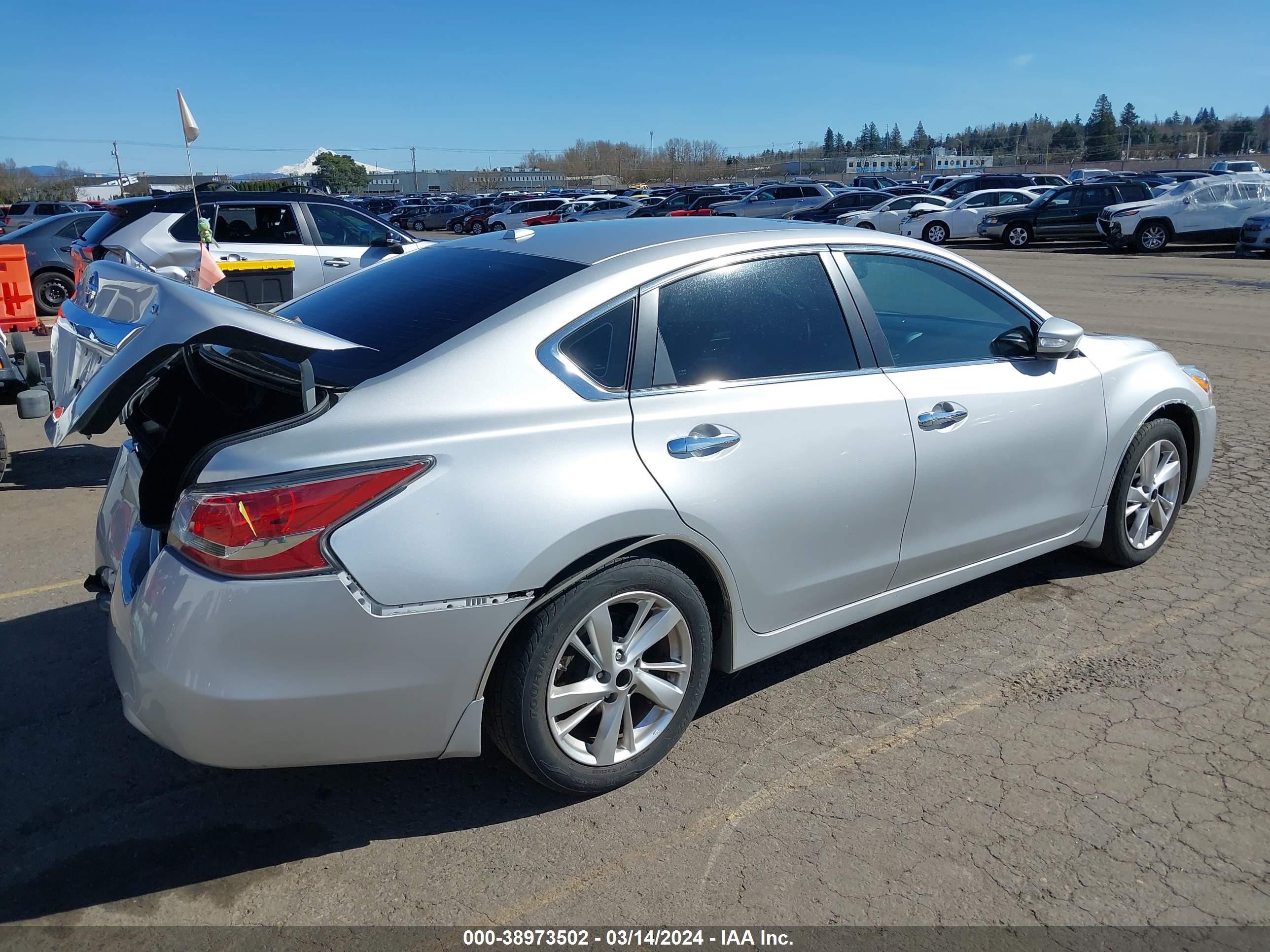 Photo 3 VIN: 1N4AL3AP1FC472410 - NISSAN ALTIMA 