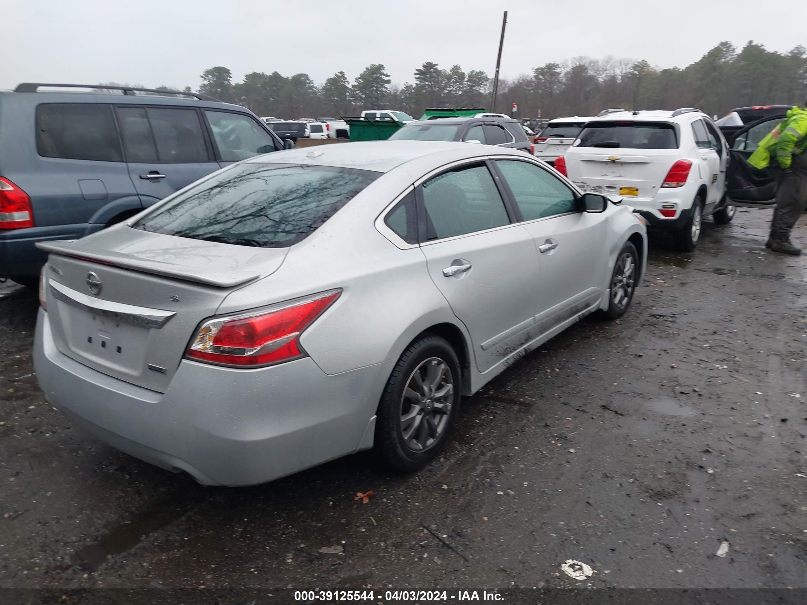 Photo 3 VIN: 1N4AL3AP1FC492592 - NISSAN ALTIMA 