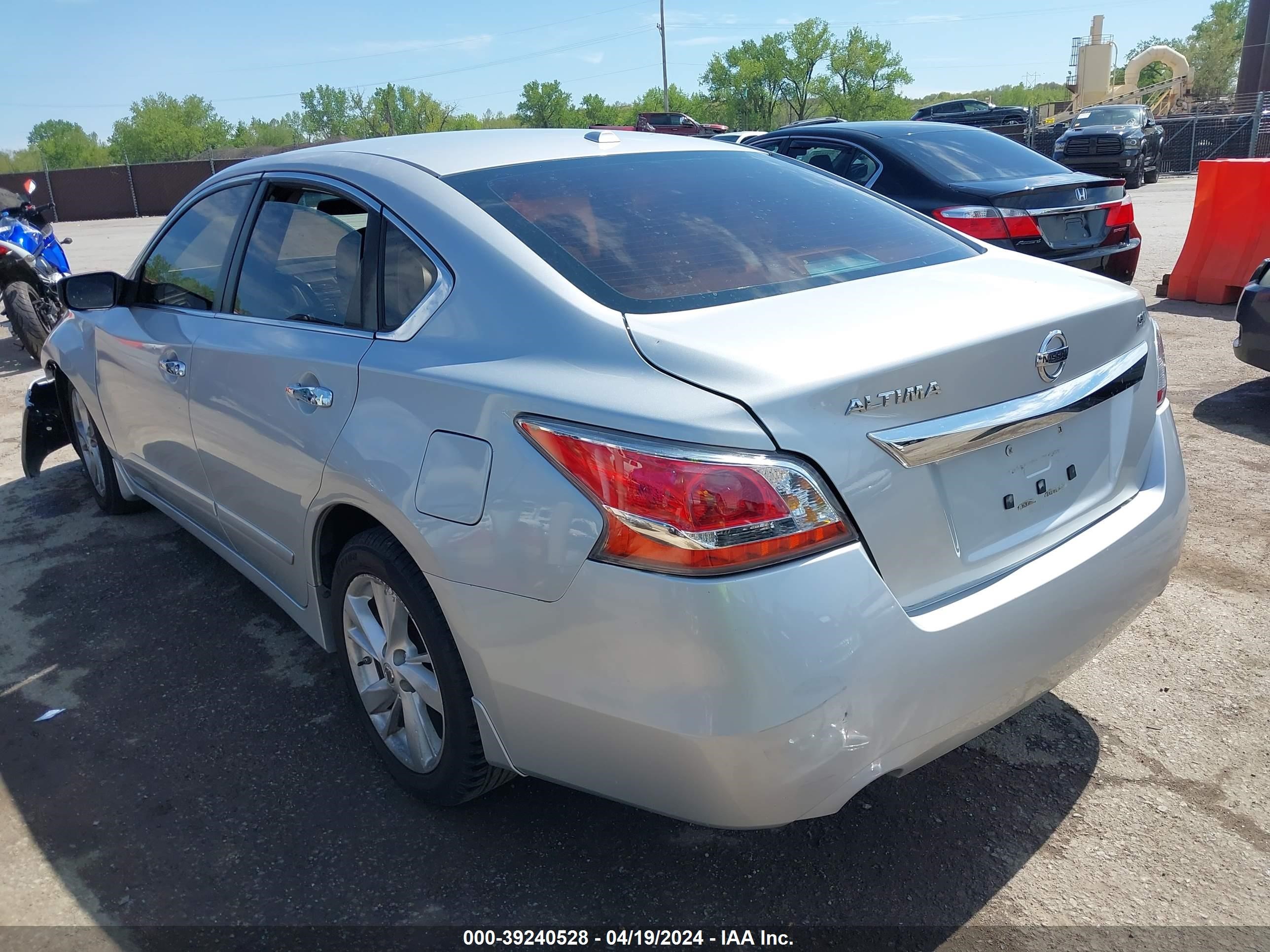 Photo 2 VIN: 1N4AL3AP1FC590991 - NISSAN ALTIMA 