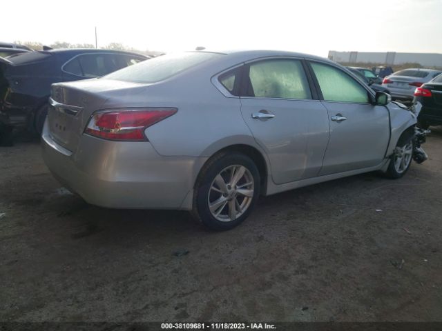 Photo 3 VIN: 1N4AL3AP1FN361828 - NISSAN ALTIMA 