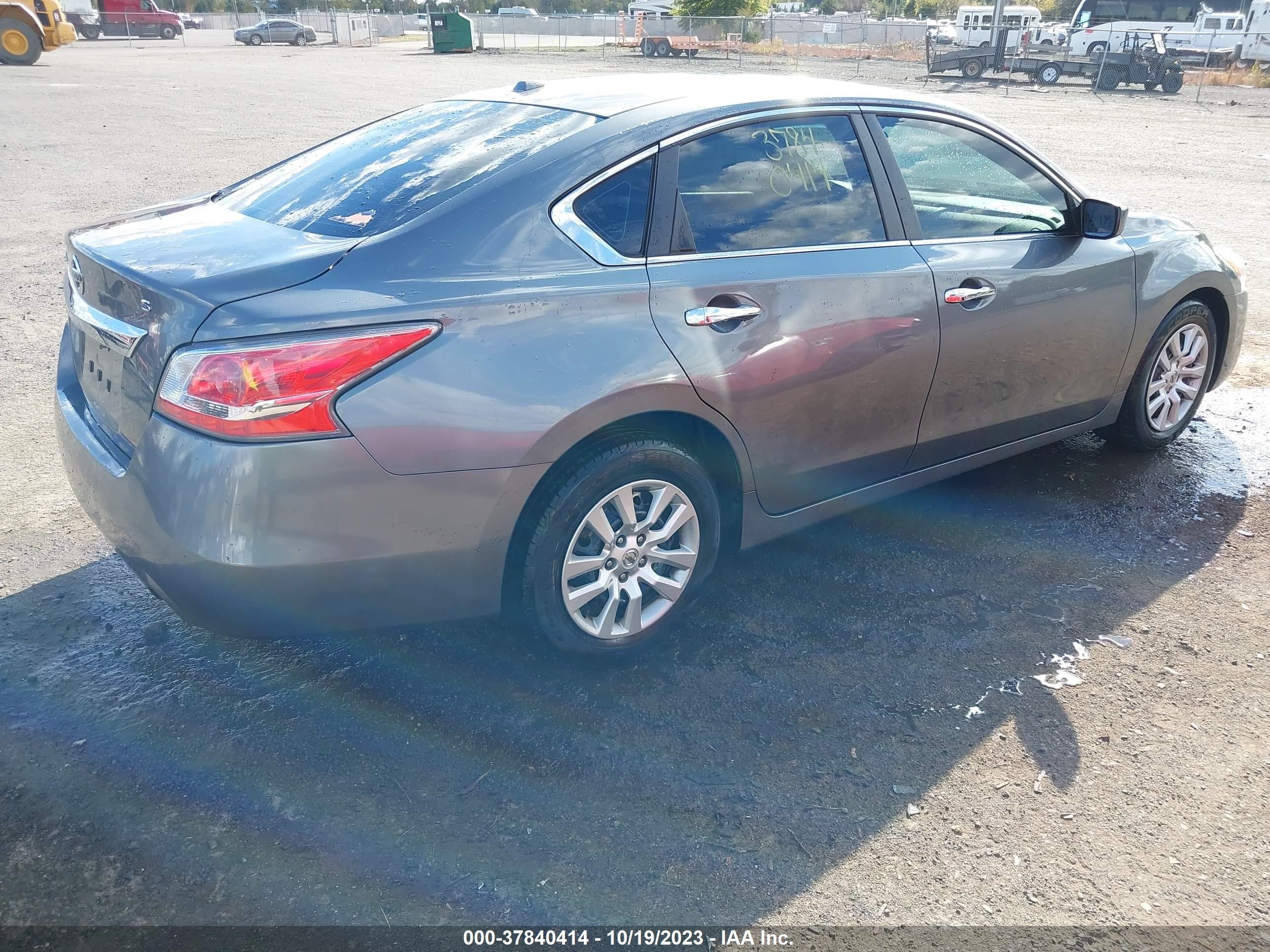 Photo 3 VIN: 1N4AL3AP1FN864291 - NISSAN ALTIMA 