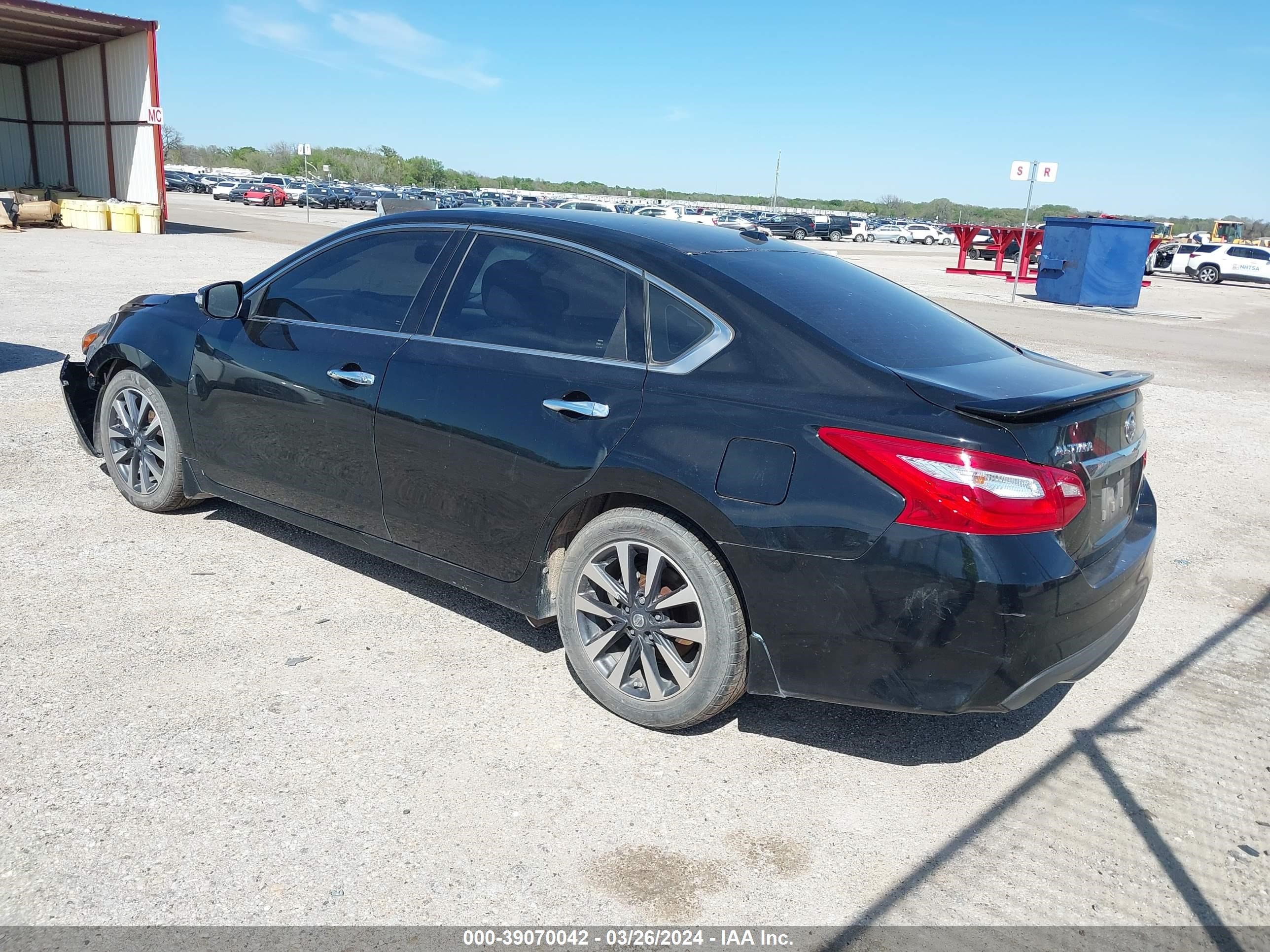 Photo 2 VIN: 1N4AL3AP1GC167488 - NISSAN ALTIMA 