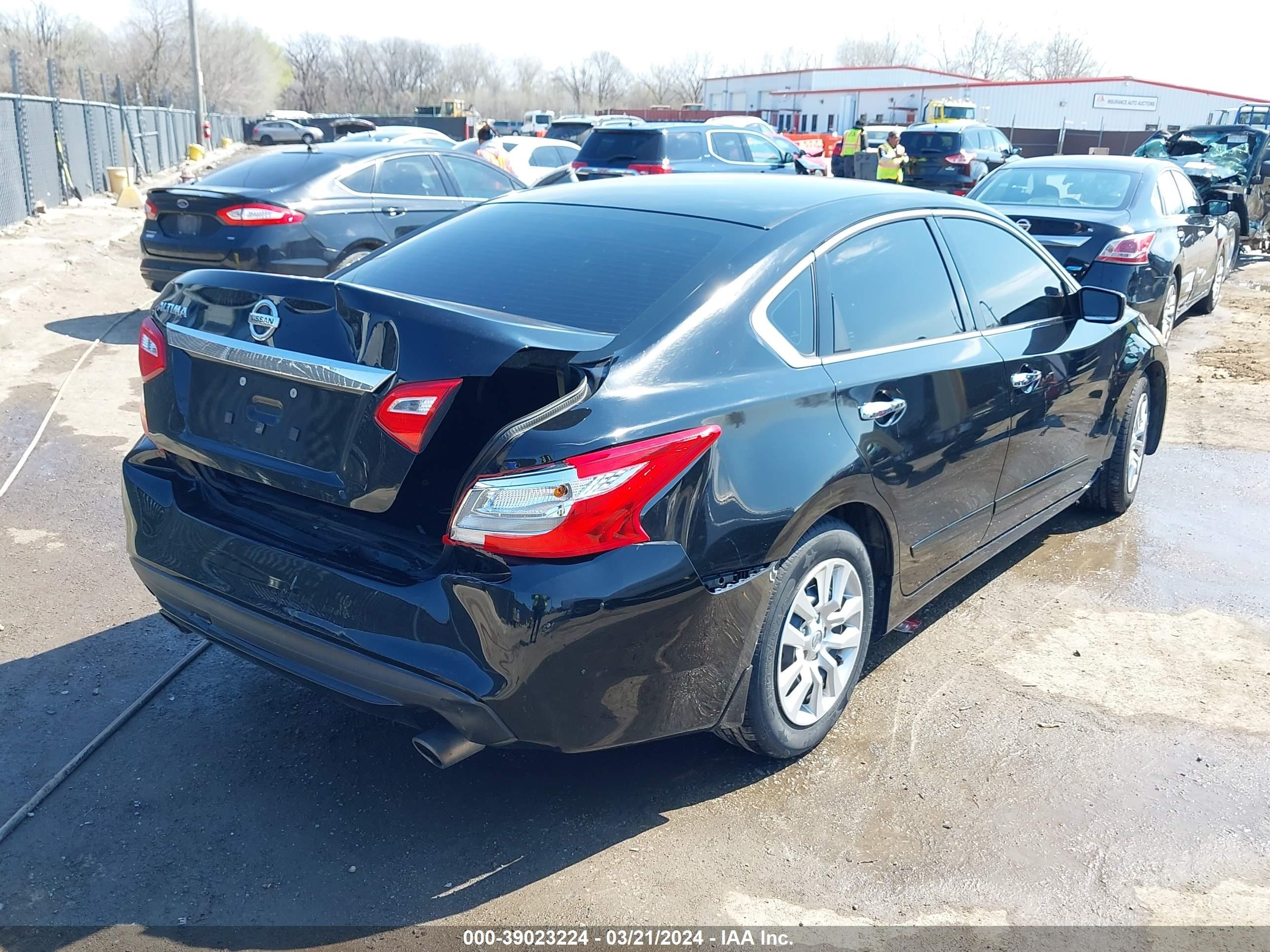 Photo 3 VIN: 1N4AL3AP1GN382535 - NISSAN ALTIMA 