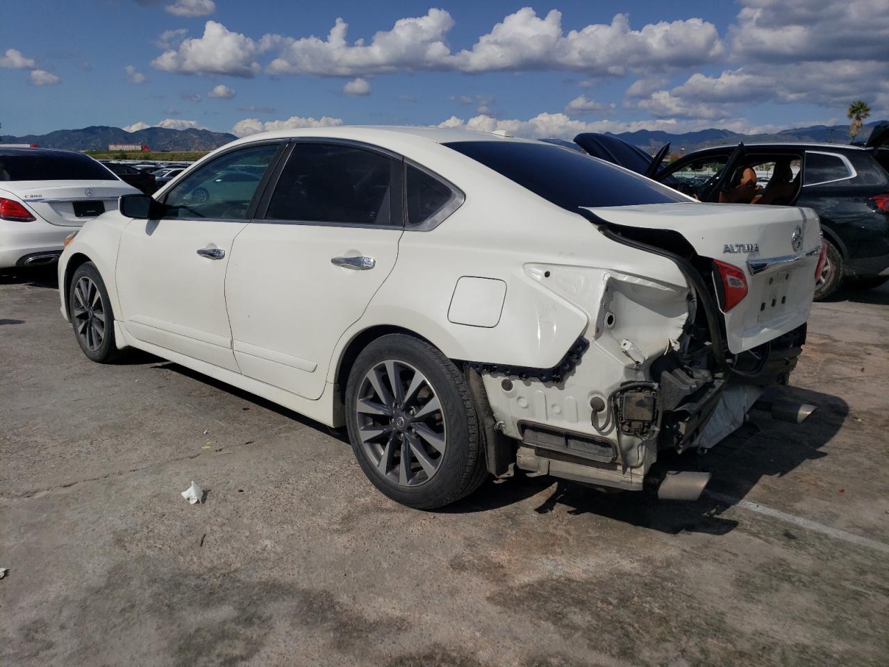 Photo 1 VIN: 1N4AL3AP1HC123234 - NISSAN ALTIMA 