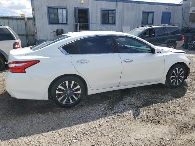 Photo 2 VIN: 1N4AL3AP1HC132581 - NISSAN ALTIMA 