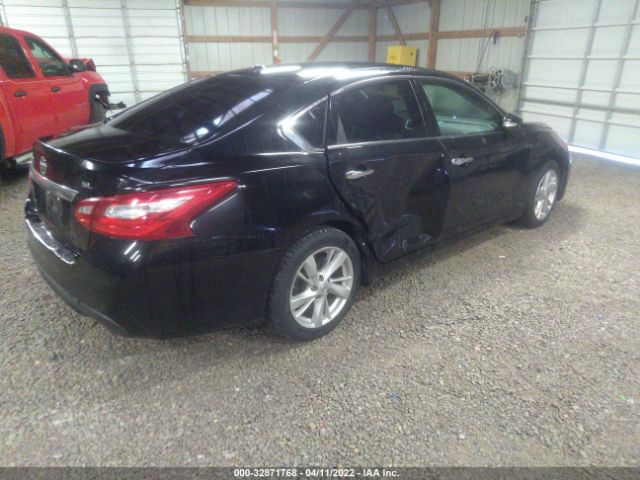 Photo 3 VIN: 1N4AL3AP1HC141426 - NISSAN ALTIMA 