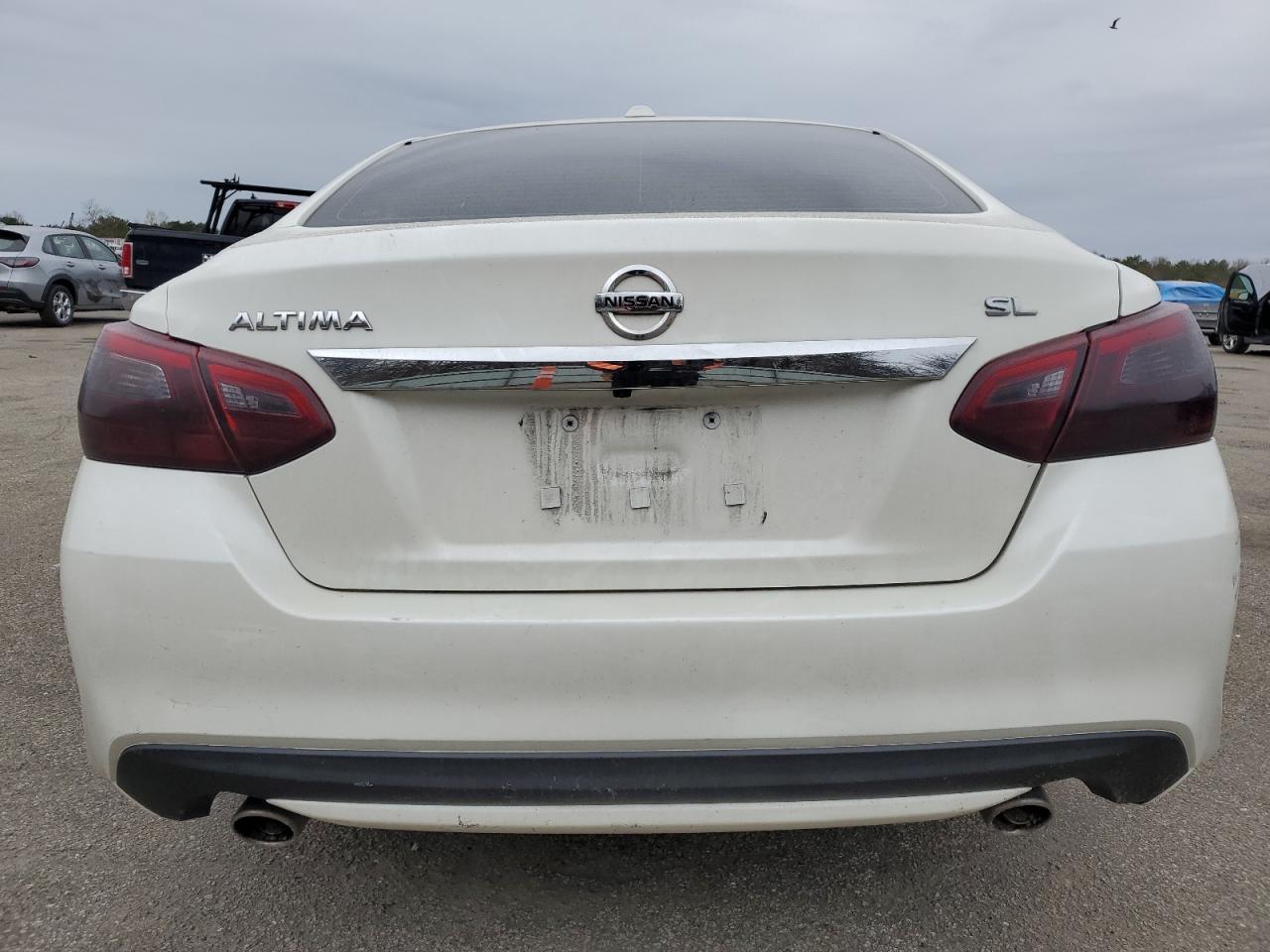 Photo 5 VIN: 1N4AL3AP1HC172157 - NISSAN ALTIMA 