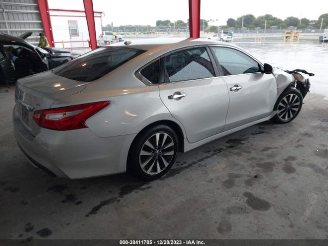 Photo 3 VIN: 1N4AL3AP1HC212768 - NISSAN ALTIMA 