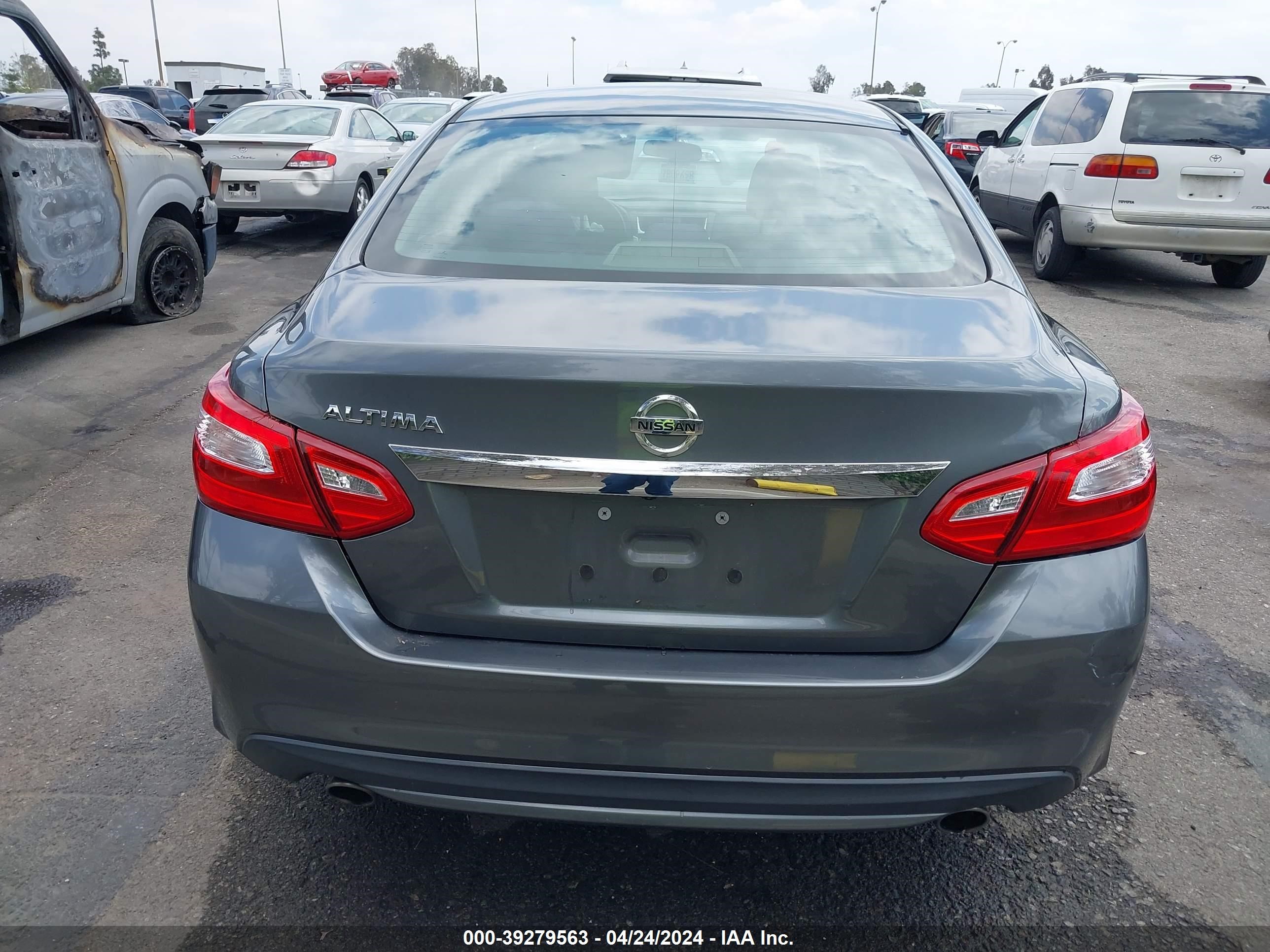 Photo 15 VIN: 1N4AL3AP1HC477819 - NISSAN ALTIMA 