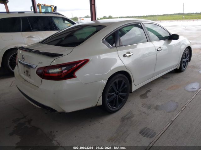 Photo 3 VIN: 1N4AL3AP1HC493146 - NISSAN ALTIMA 