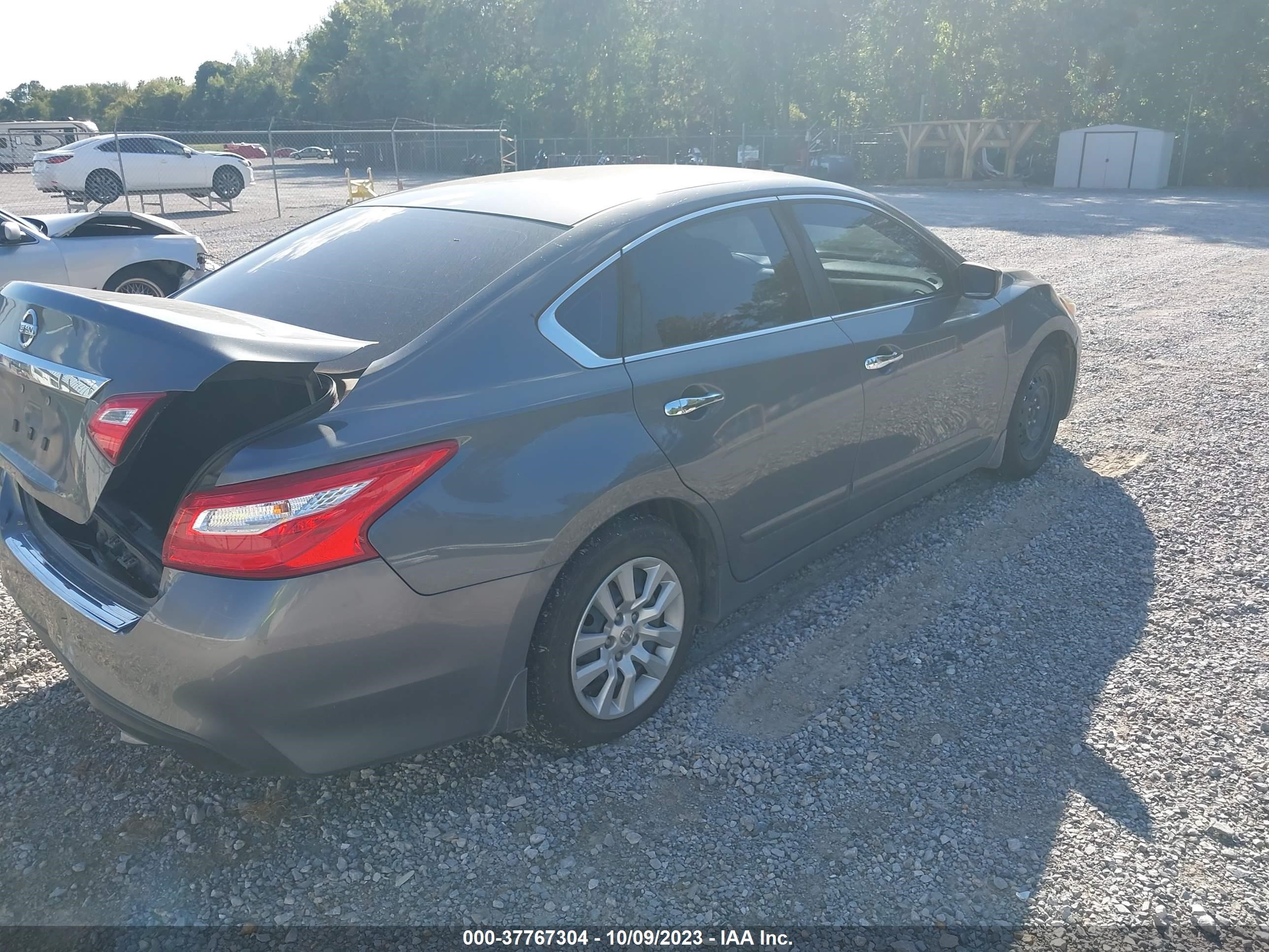 Photo 3 VIN: 1N4AL3AP1HN307433 - NISSAN ALTIMA 