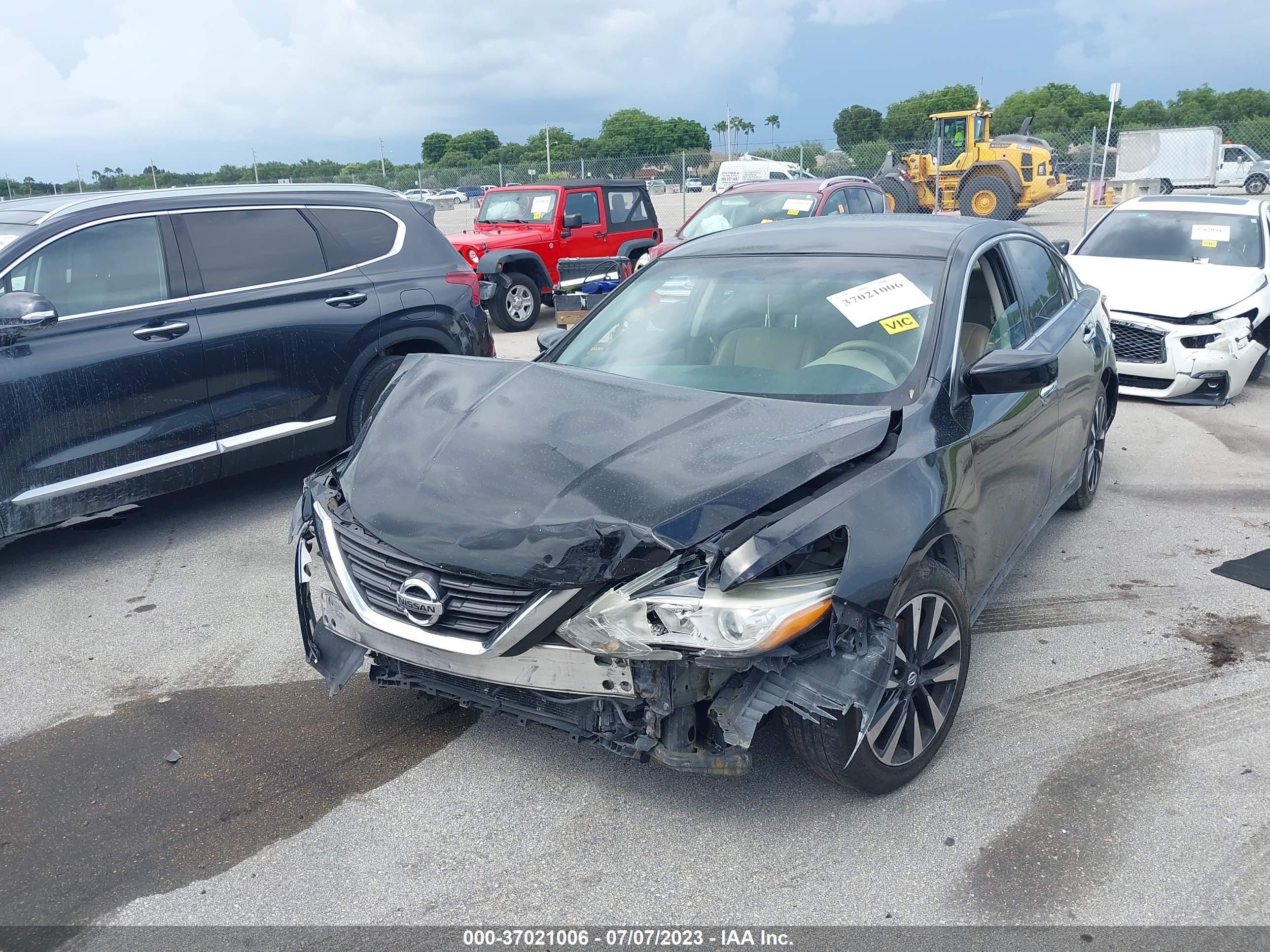 Photo 5 VIN: 1N4AL3AP1HN313670 - NISSAN ALTIMA 