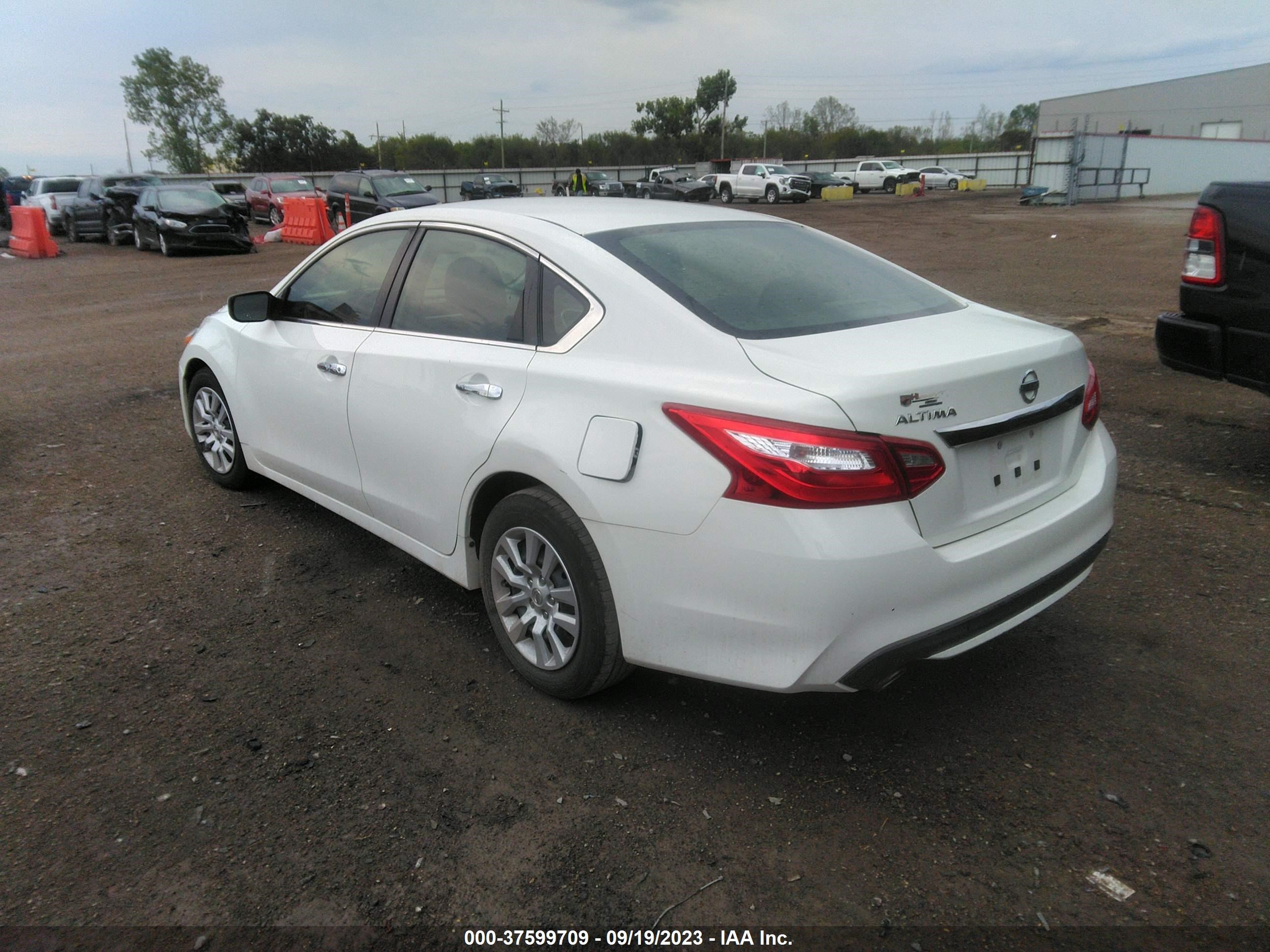 Photo 2 VIN: 1N4AL3AP1HN329724 - NISSAN ALTIMA 