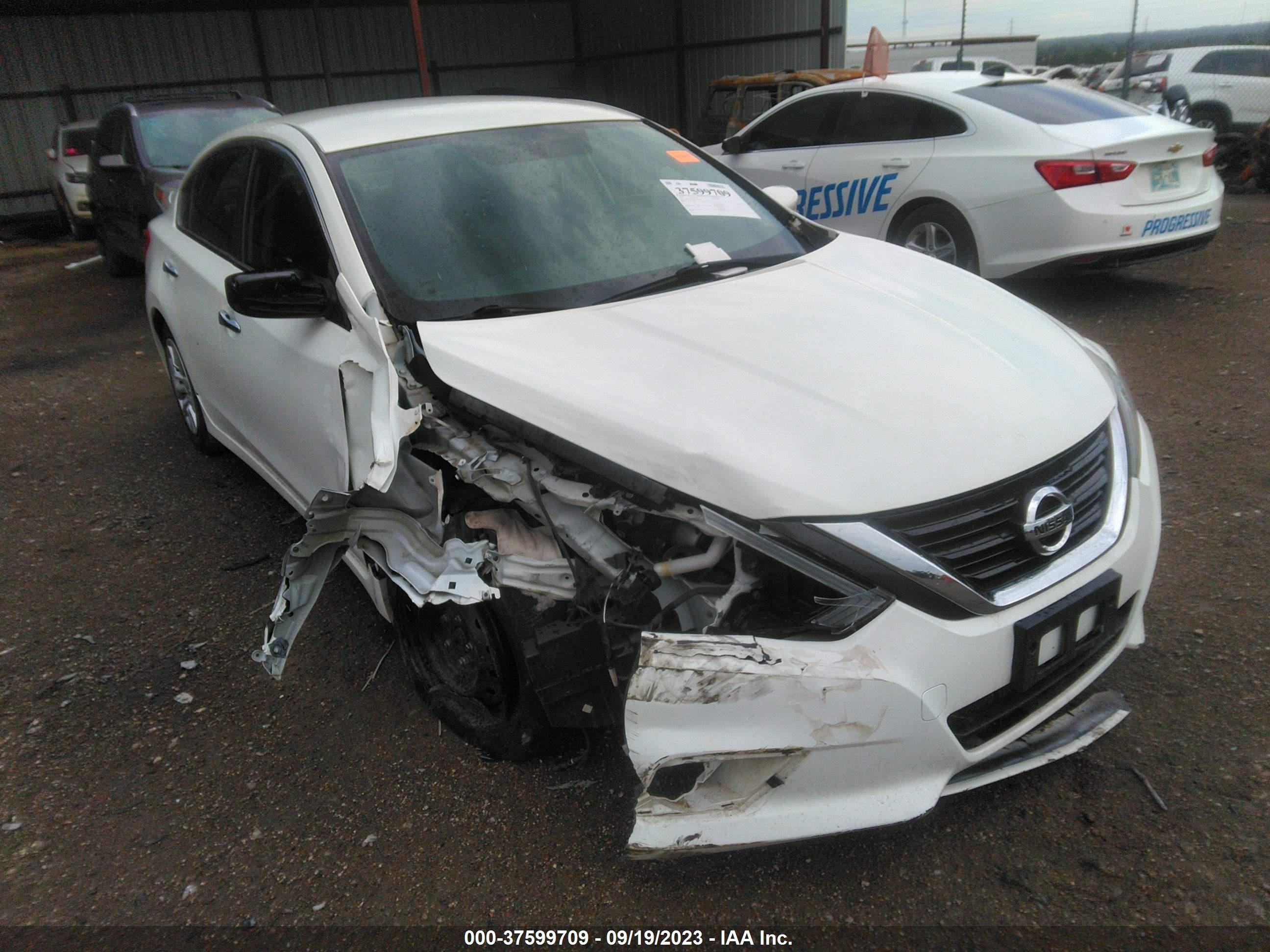 Photo 5 VIN: 1N4AL3AP1HN329724 - NISSAN ALTIMA 