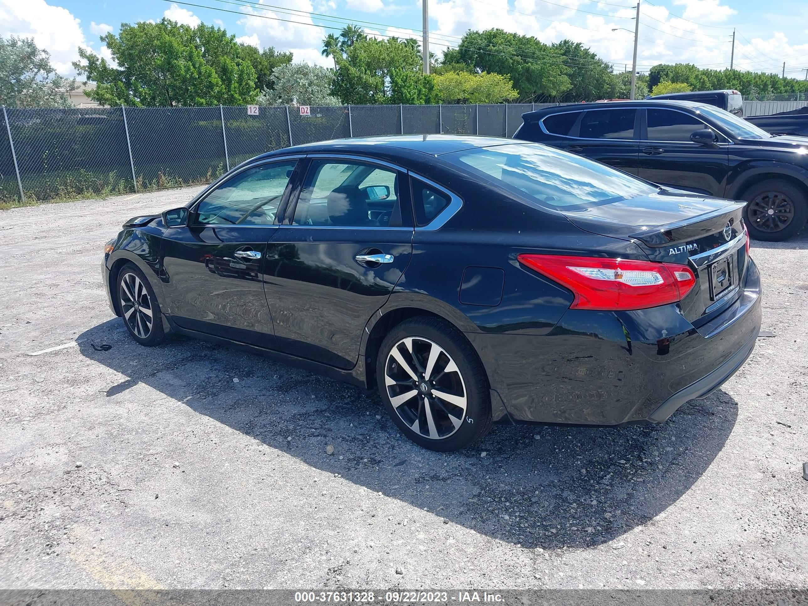 Photo 2 VIN: 1N4AL3AP1JC115799 - NISSAN ALTIMA 