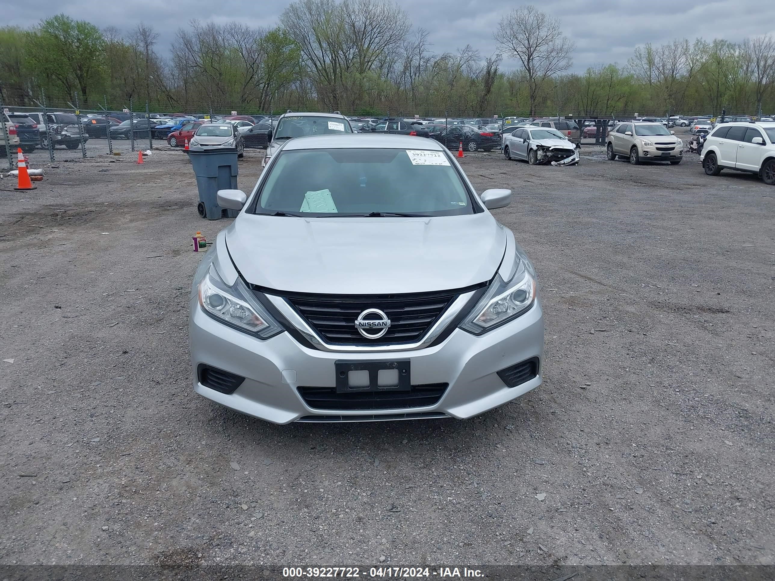 Photo 11 VIN: 1N4AL3AP1JC117035 - NISSAN ALTIMA 